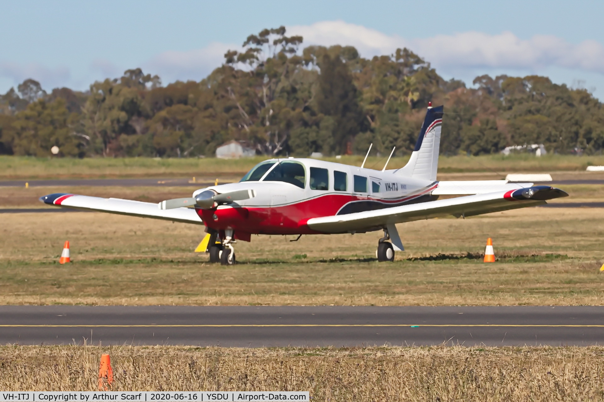 VH-ITJ, 1977 Piper PA-32R-300 Cherokee Lance C/N 32R-7780145, DUBBO Airport NSW June 2020