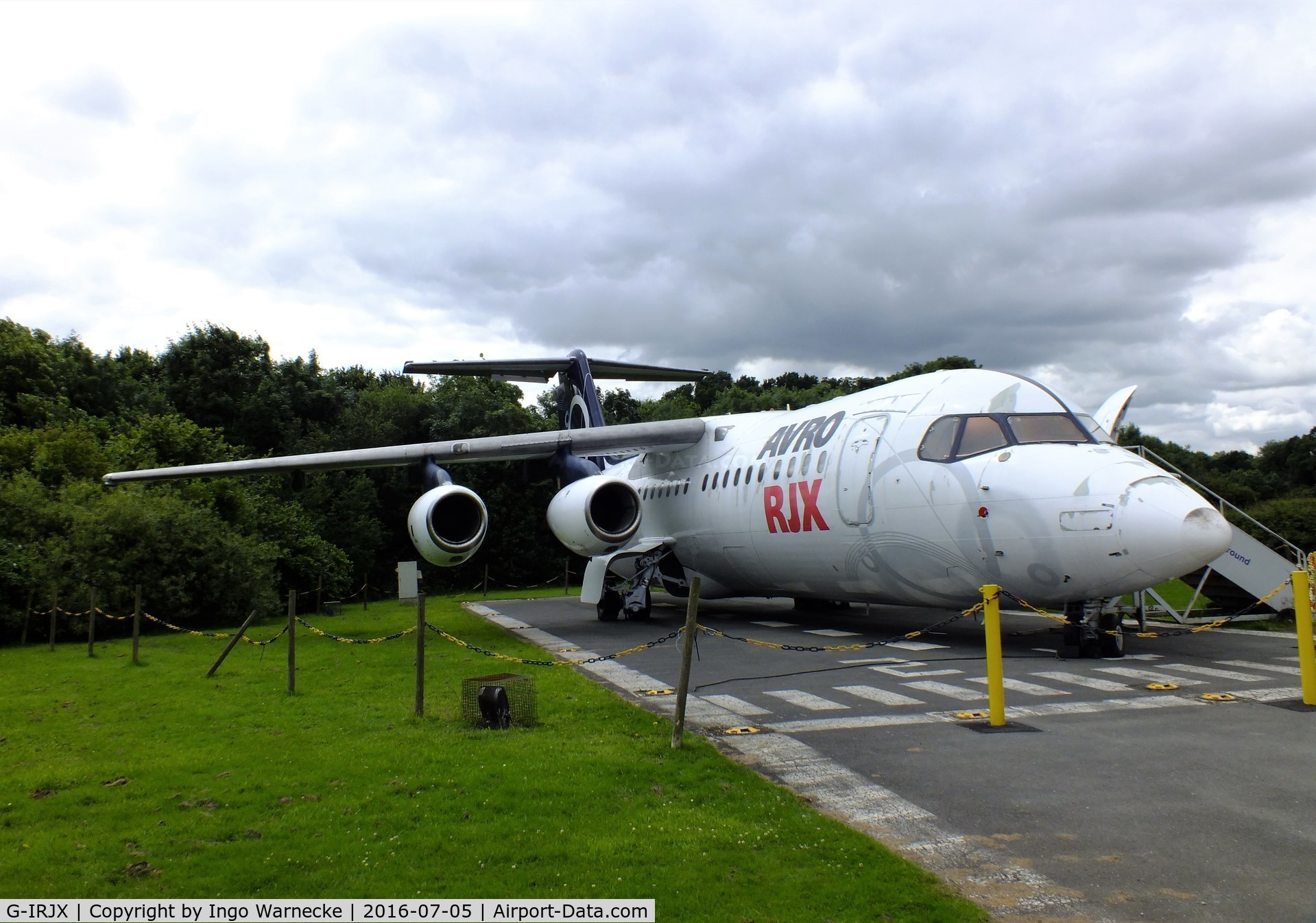 G-IRJX, 2001 British Aerospace Avro 146-RJ100 C/N E3378, BAe 146-RJ100 / Avro RJX at Manchester Airport Viewing Park