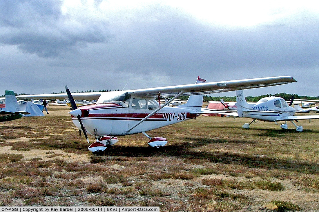 OY-AGG, 1968 Reims F172H Skyhawk C/N 0539, OY-AGG   R/Cessna  F.172H Skyhawk [0539] Stauning~OY 14/06/2006