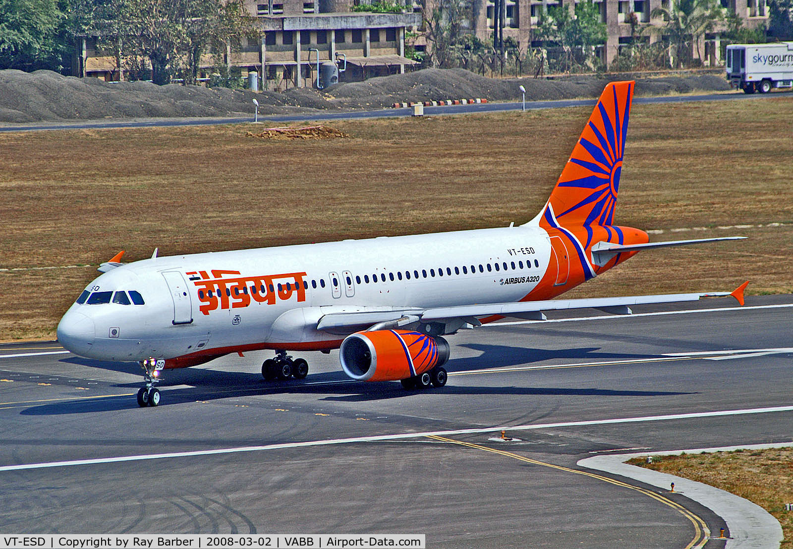 VT-ESD, 1993 Airbus A320-231 C/N 0423, VT-ESD   Airbus A320- [0423] (Indian Airlines)Mumbai-Chhatrapati Shivaji Int'l~VT 02/03/2008