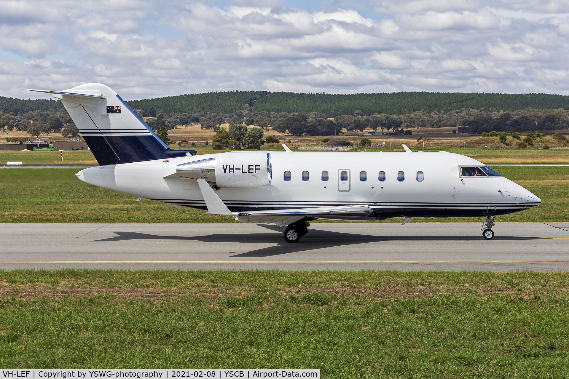 VH-LEF, 2017 Bombardier Challenger 650 (CL-600-2B16) C/N 6100, Air National Australia (VH-LEF) Bombardier Challenger 650 taxiing at Canberra Airport.