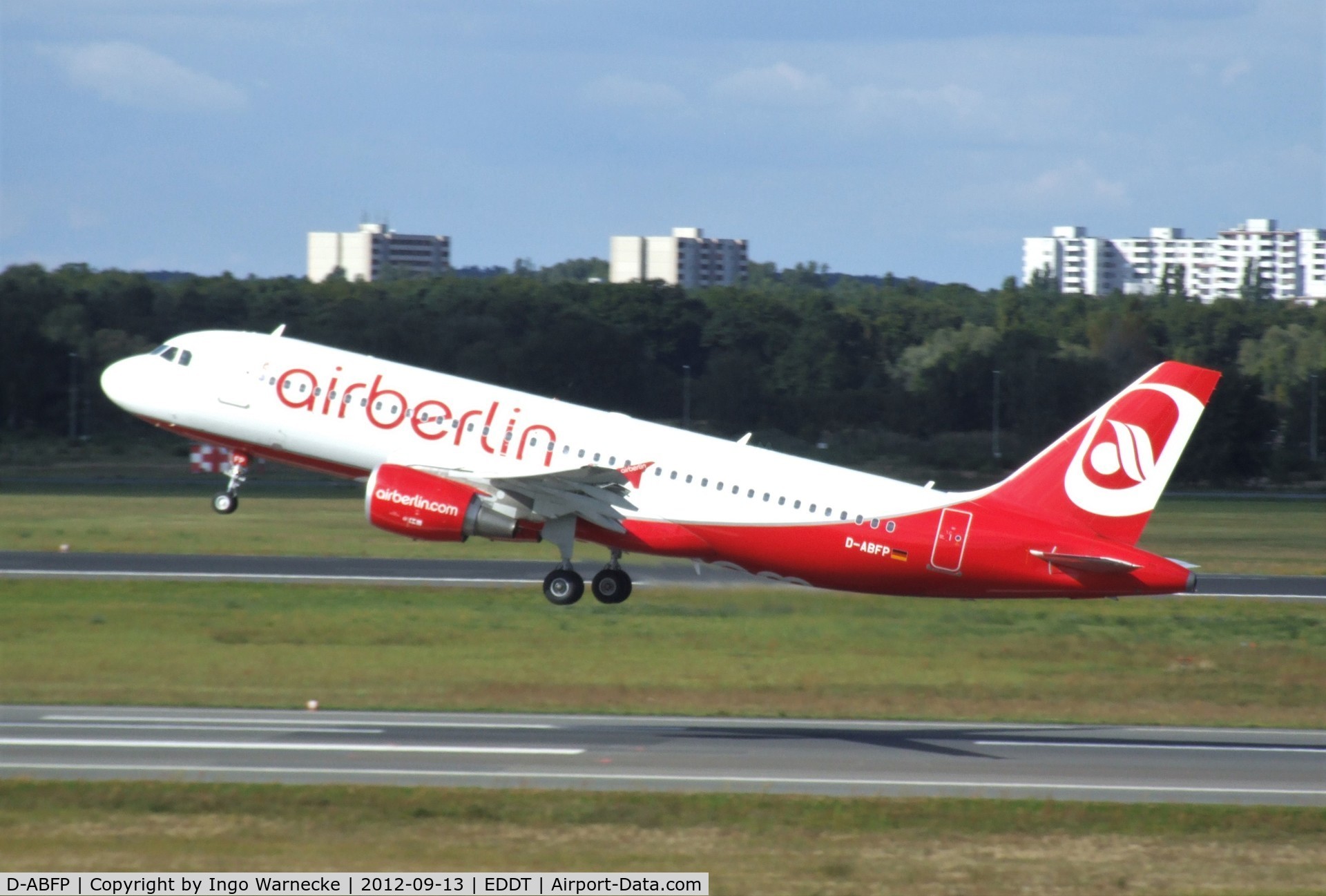 D-ABFP, 2011 Airbus A320-214 C/N 4606, Airbus A320-214 of airberlin at Berlin-Tegel airport