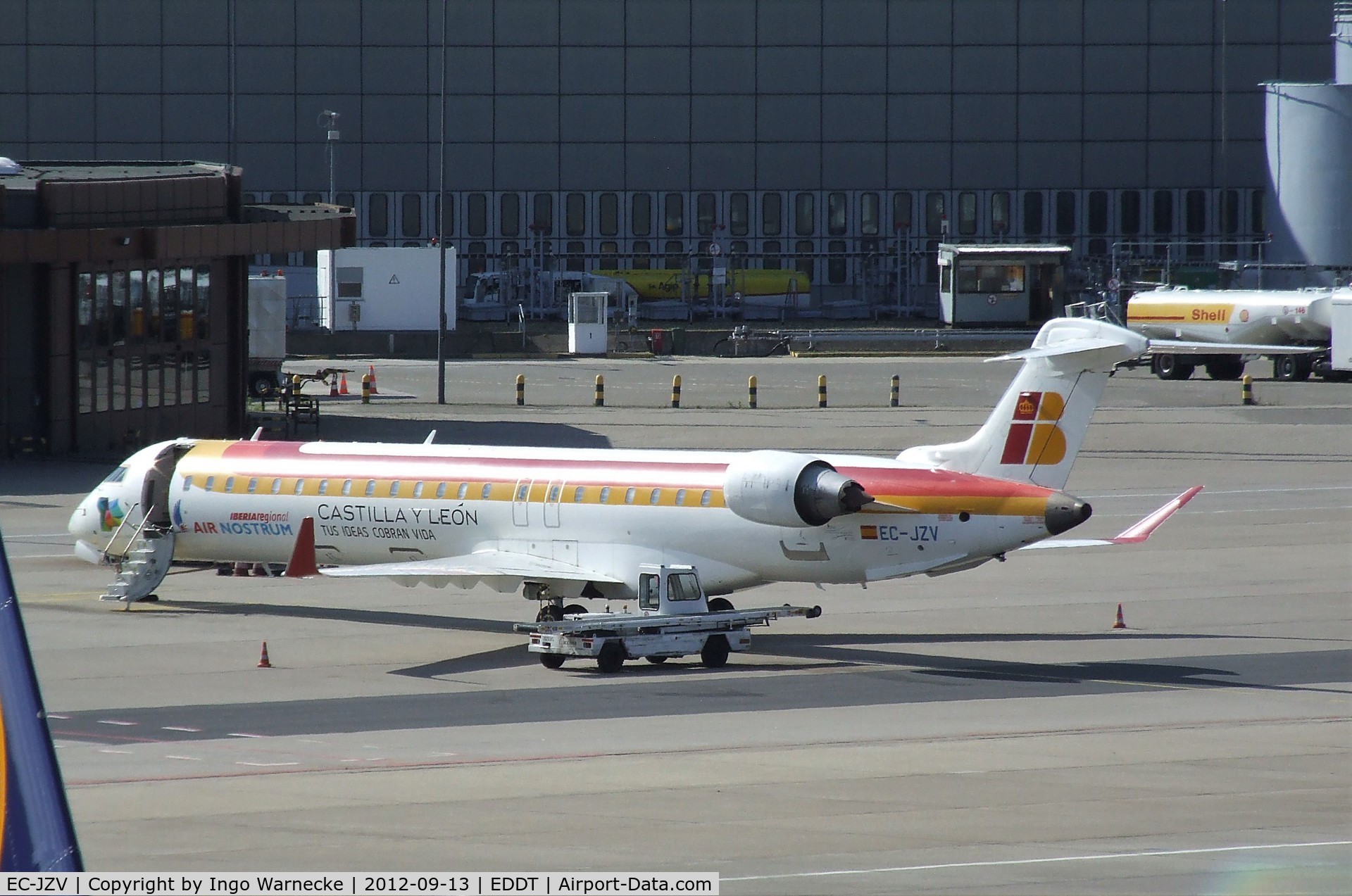 EC-JZV, 2007 Bombardier CRJ-900 (CL-600-2D24) C/N 15117, Bombardier CRJ-900 (Canadair CL-600-2D24) of Iberia Regional / Air Nostrum at Berlin-Tegel airport