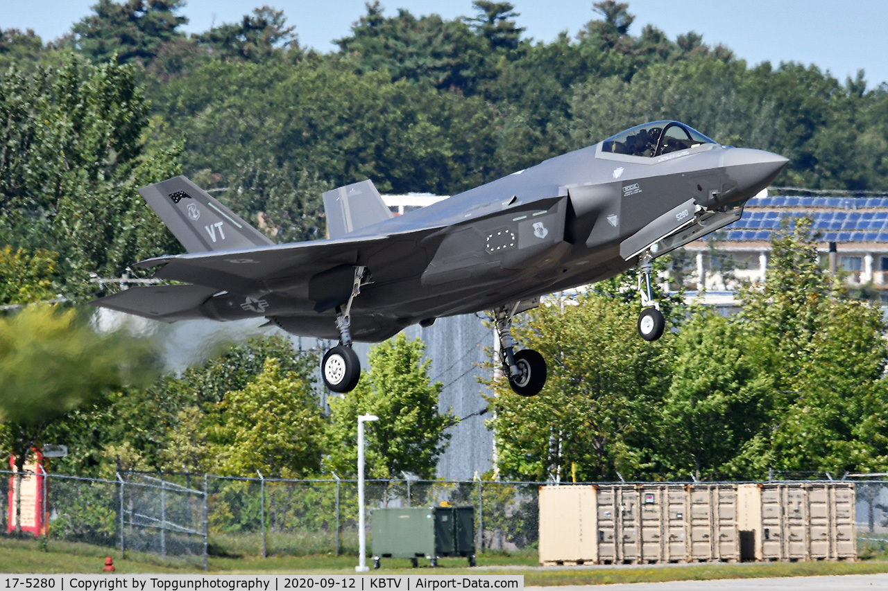 17-5280, 2016 Lockheed Martin F-35A Lightning II C/N AF-222, MUSKET31 over the numbers of RW15