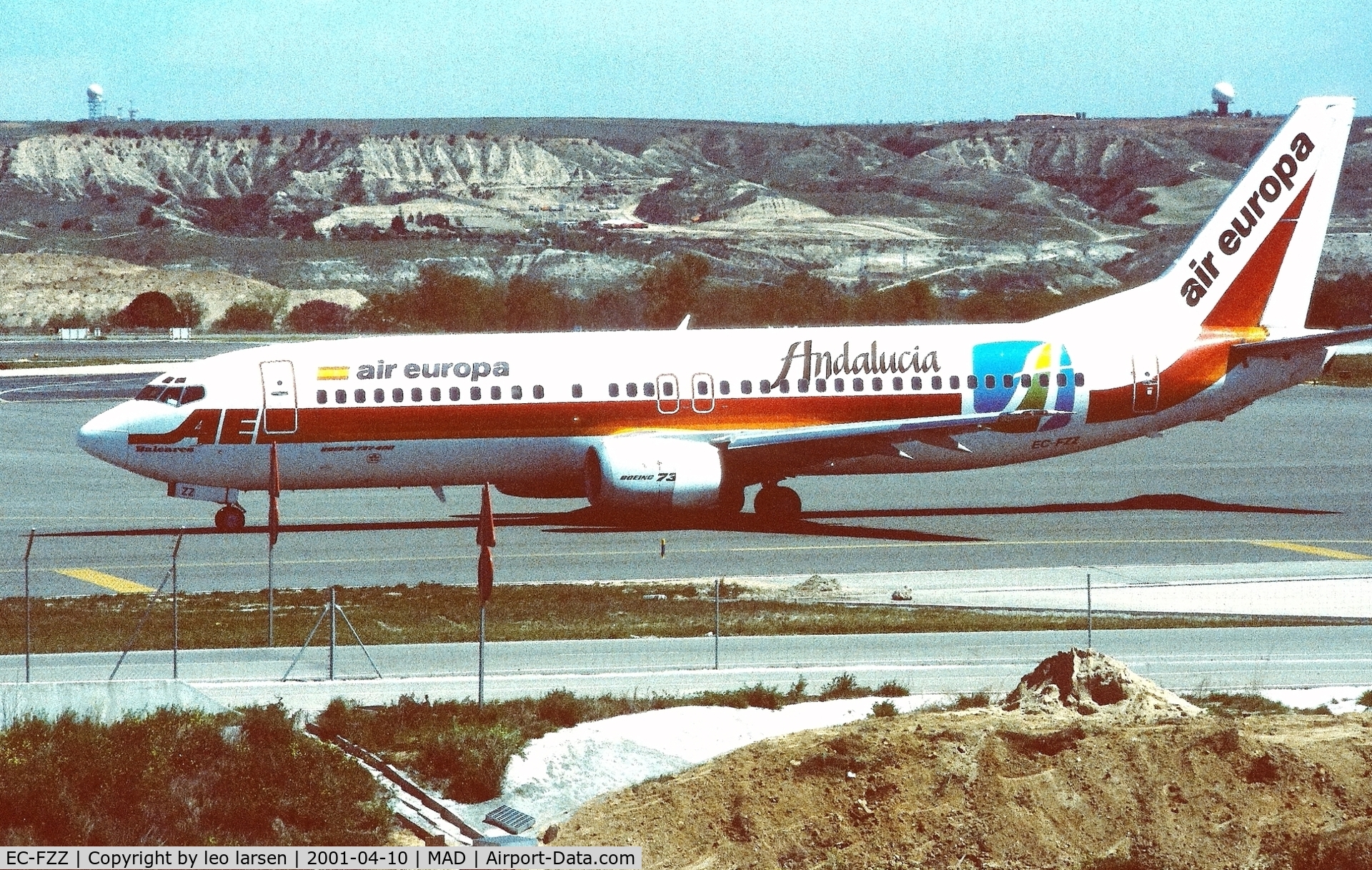 EC-FZZ, 1990 Boeing 737-4Y0 C/N 24686, Madrid 10.4.2001