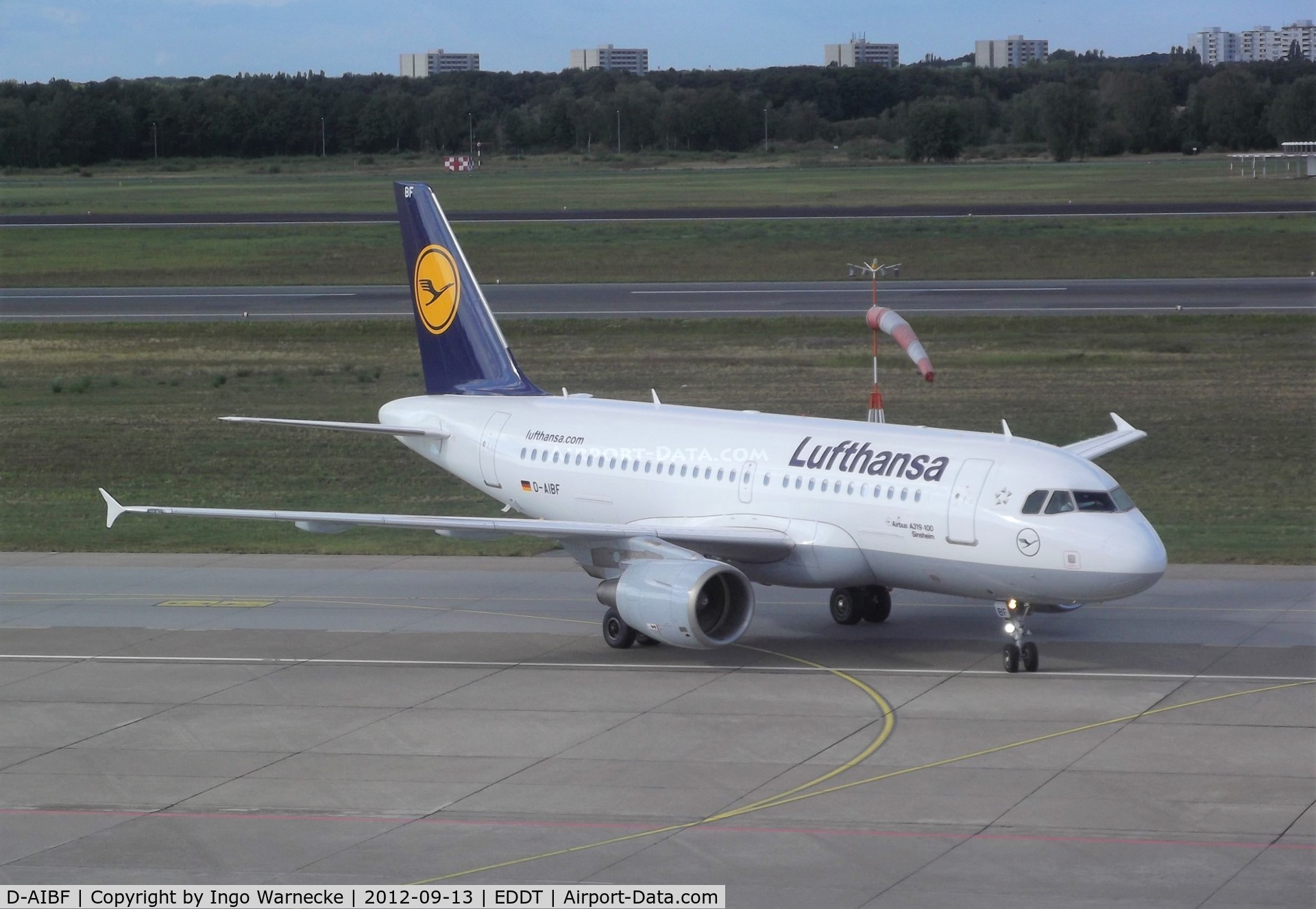 D-AIBF, 2011 Airbus A319-112 C/N 4796, Airbus A319-112 of Lufthansa at Berlin-Tegel airport