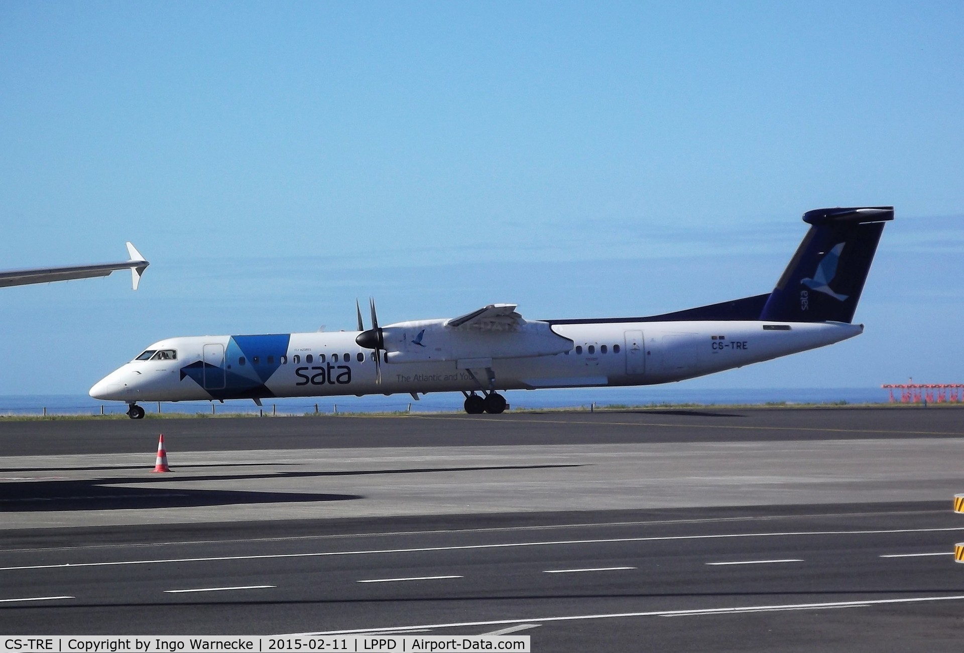 CS-TRE, 2009 Bombardier DHC-8-402 Dash 8 C/N 4295, De Havilland Canada DHC-8-402 (Dash 8) of SATA at Ponta Delgada airport, Sao Miguel / Azores