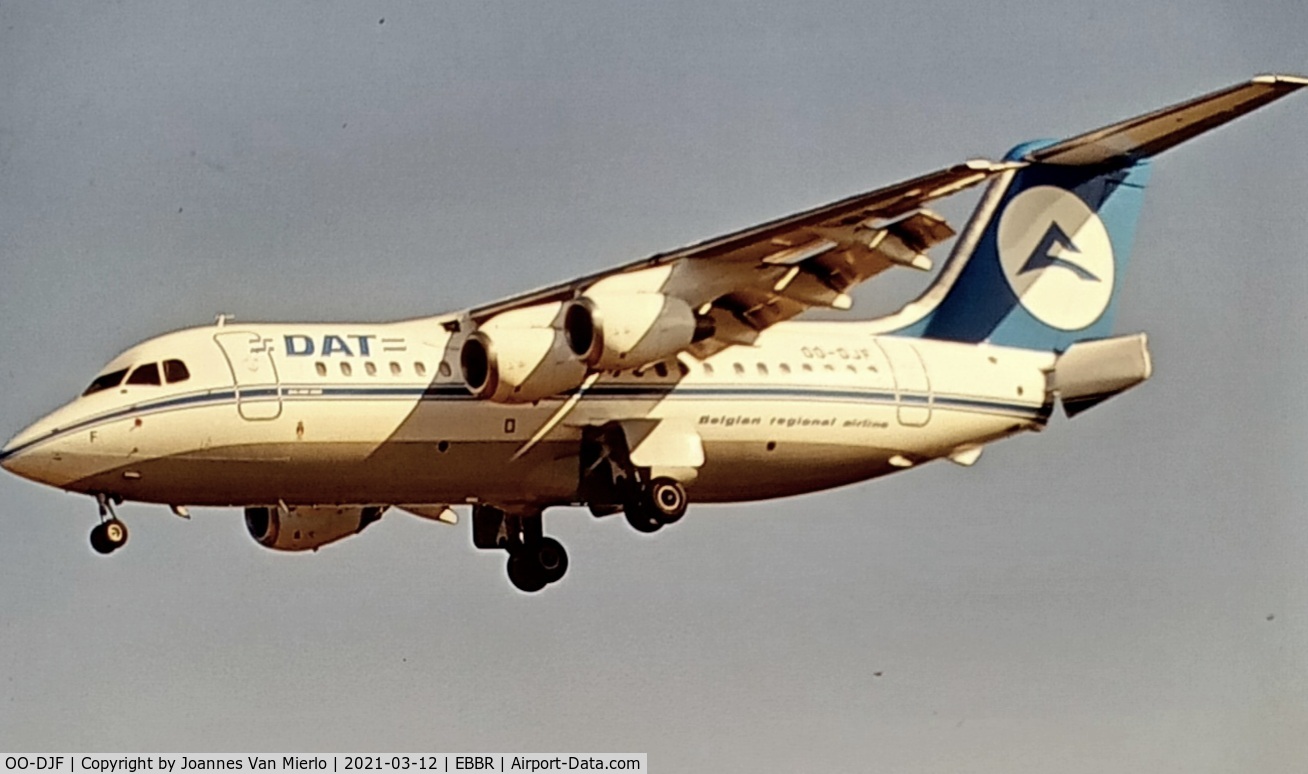 OO-DJF, 1990 British Aerospace BAe.146-200 C/N E2167, Landing at Brussels 25L