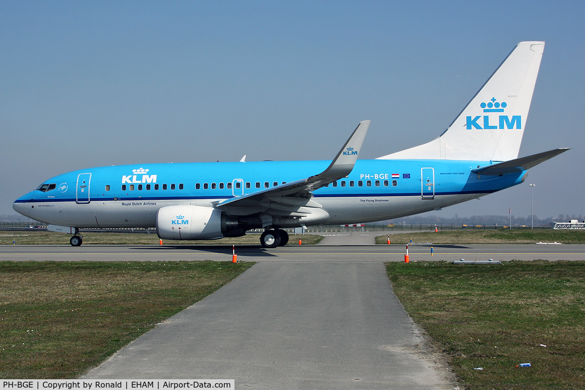 PH-BGE, 2008 Boeing 737-7K2 C/N 30371, at spl