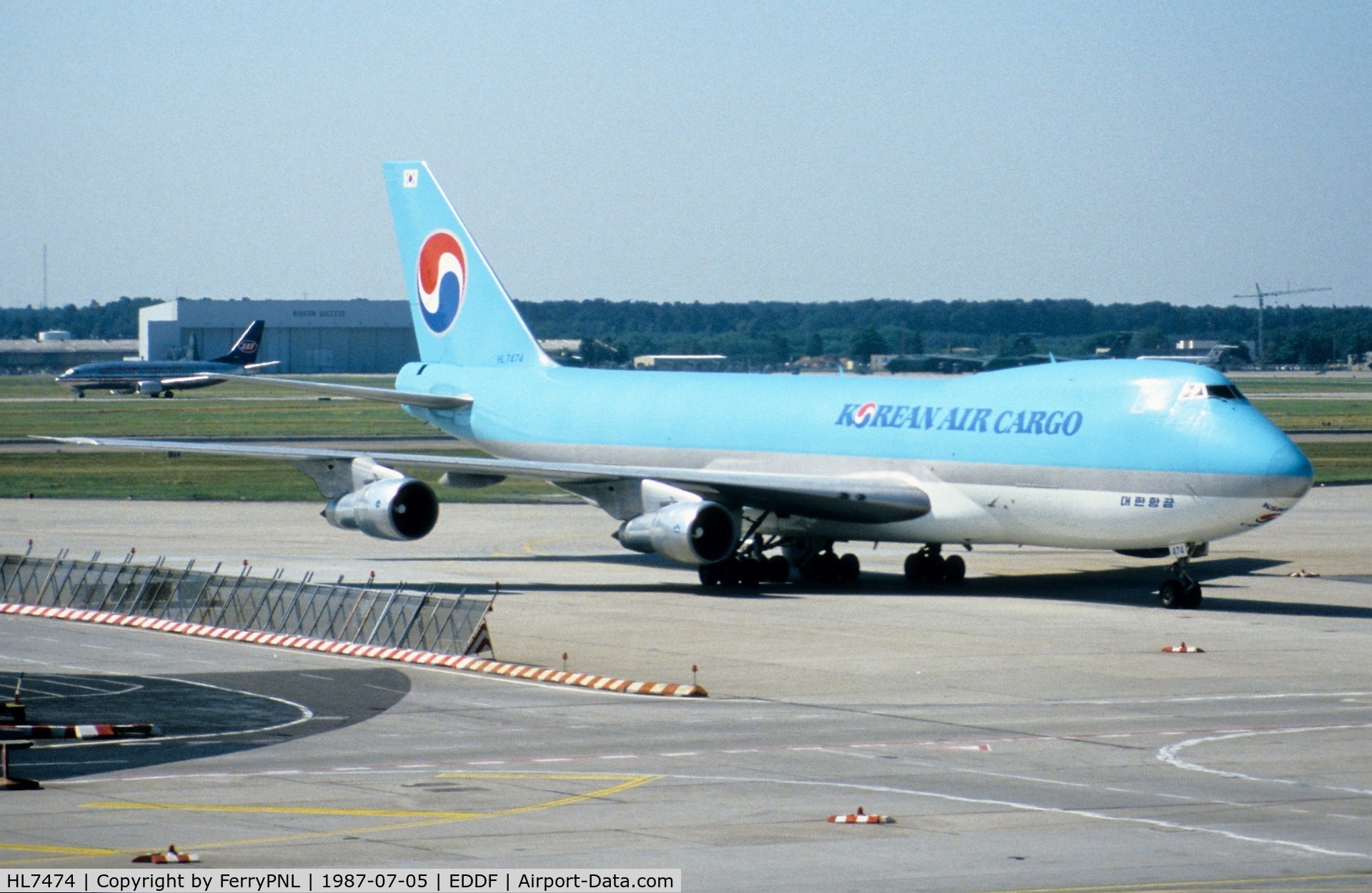 HL7474, 1980 Boeing 747-2S4F/SCD C/N 22169, Korean B742F taxying