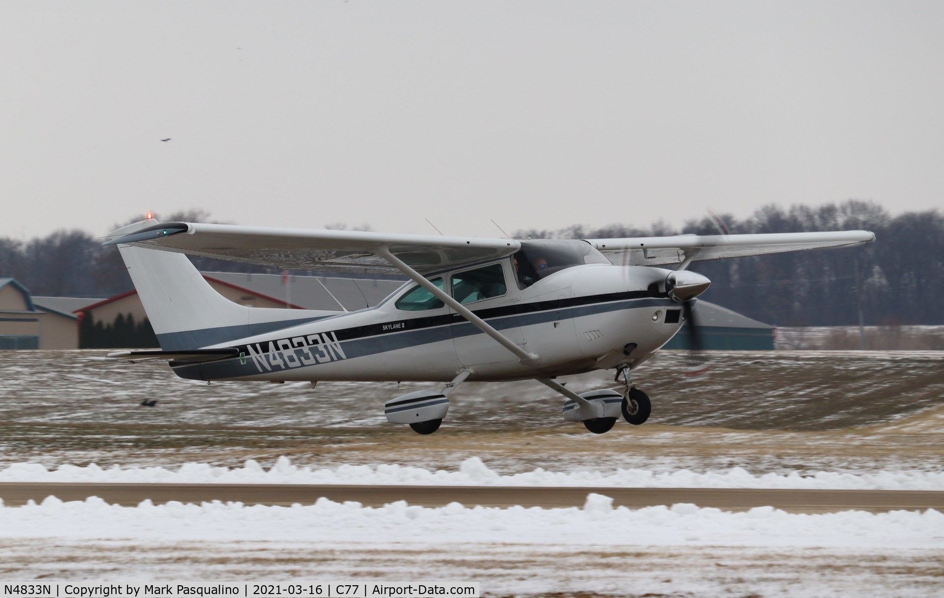 N4833N, 1979 Cessna 182Q Skylane C/N 18267403, Cessna 182Q