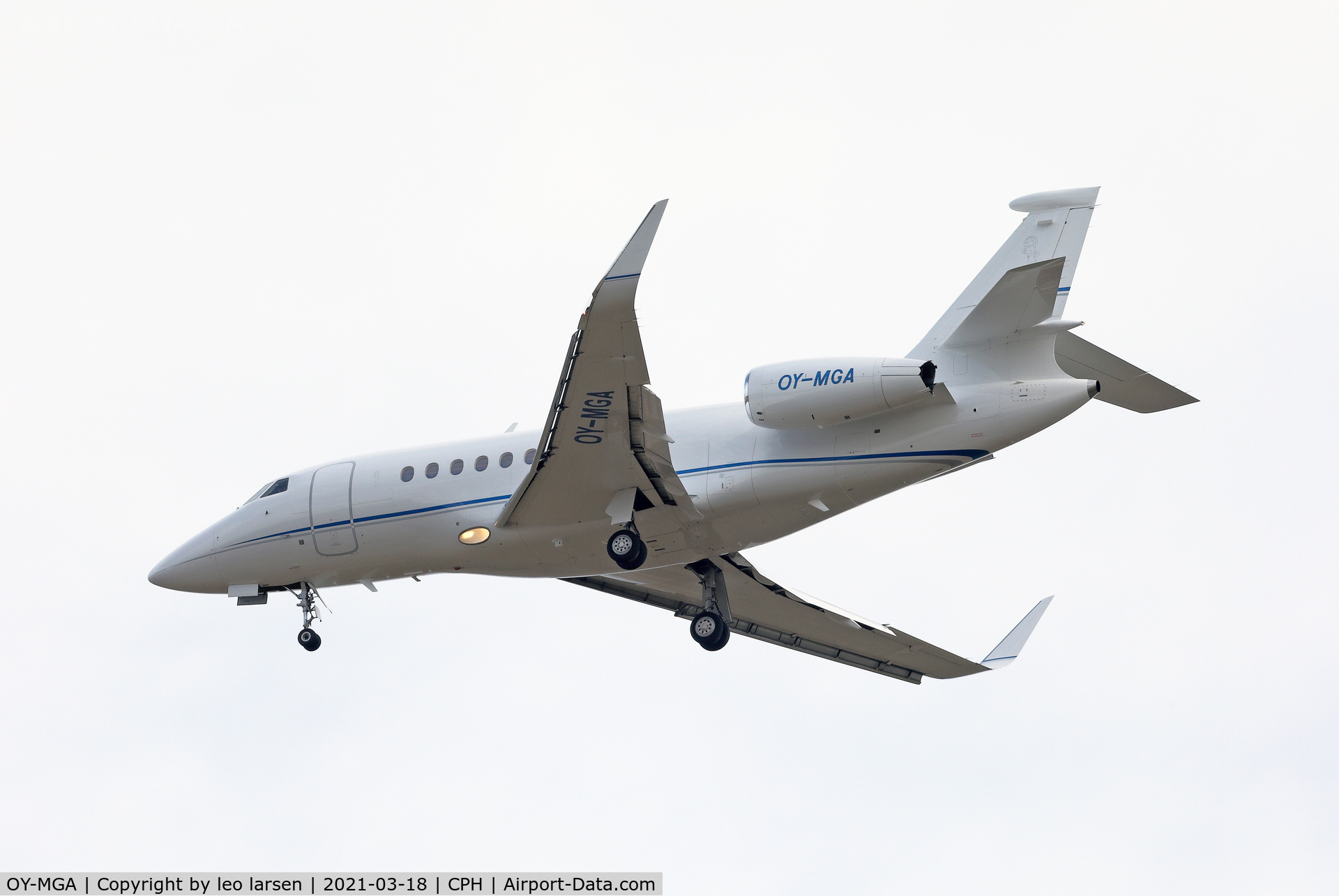 OY-MGA, 2015 Dassault Falcon 2000LX C/N 311, Copenhagen 18.3.2021 app to R-04R