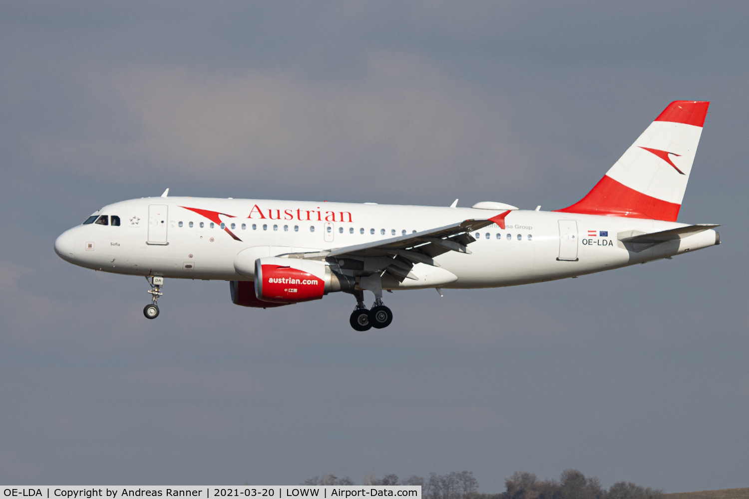 OE-LDA, 2004 Airbus A319-112 C/N 2131, Austrian Airlines A319