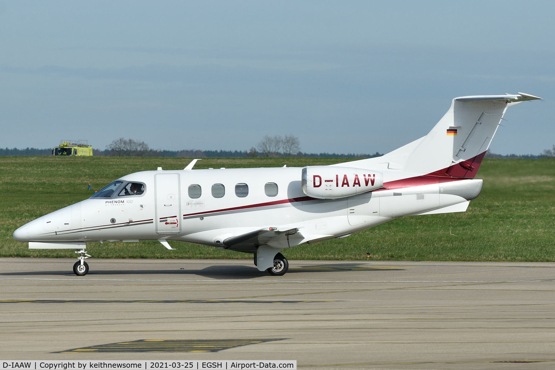 D-IAAW, 2011 Embraer EMB-500 Phenom 100 C/N 50000245, Arriving at Norwich from Nice, France.