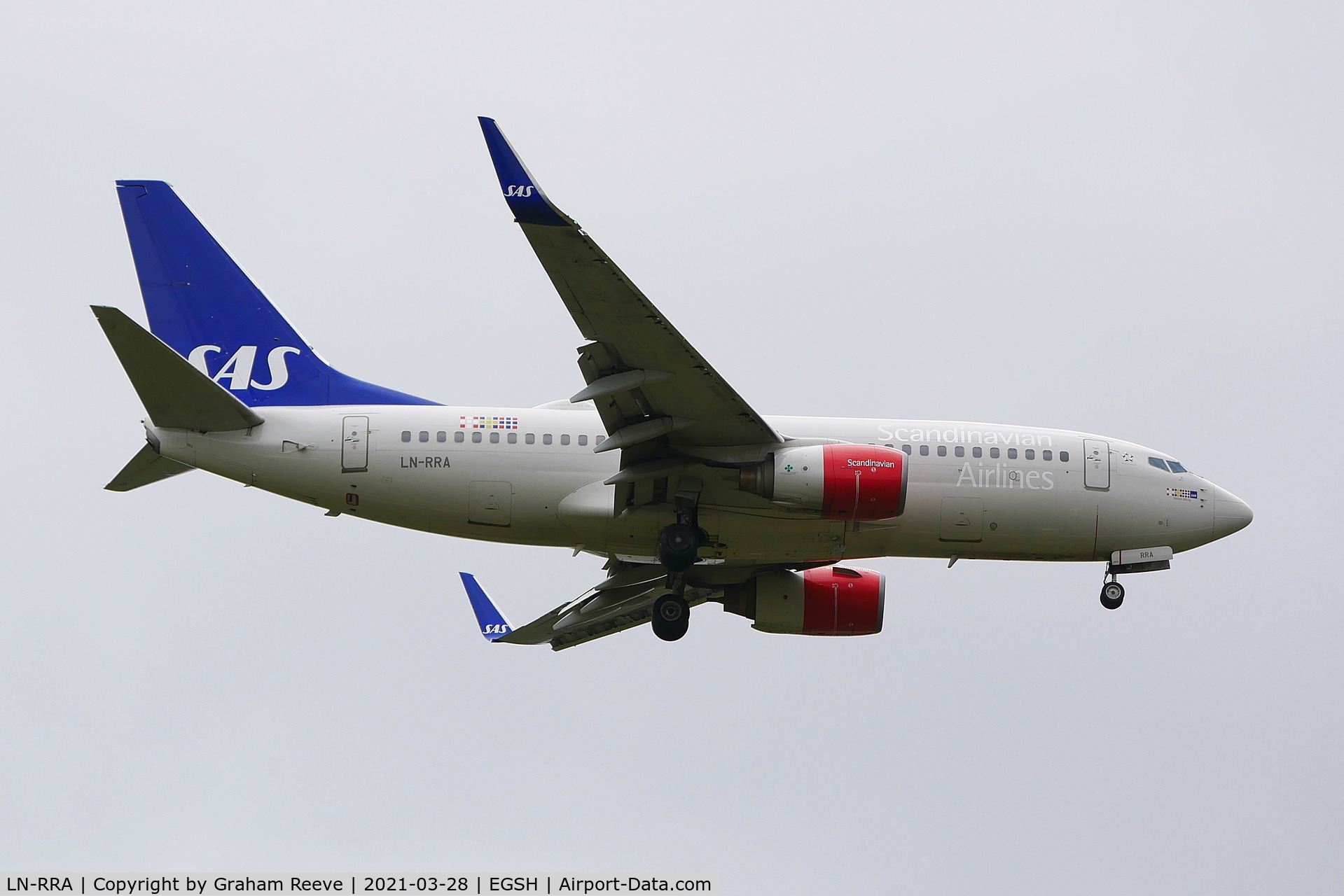 LN-RRA, 2007 Boeing 737-783 C/N 30471, On approach to Norwich.