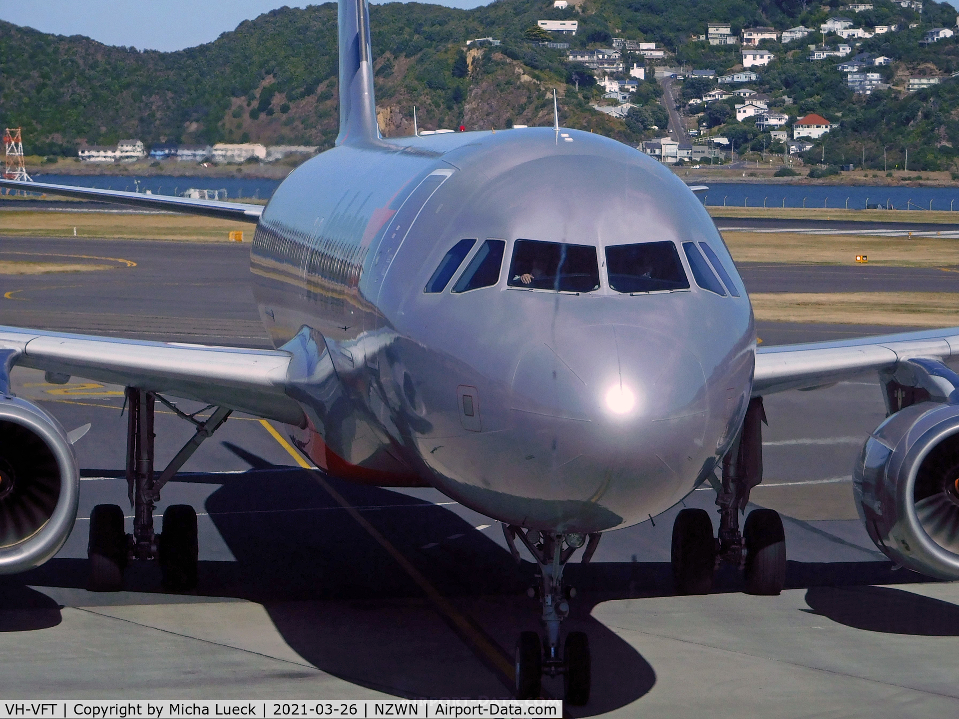 VH-VFT, 2013 Airbus A320-232 C/N 5532, At Wellington