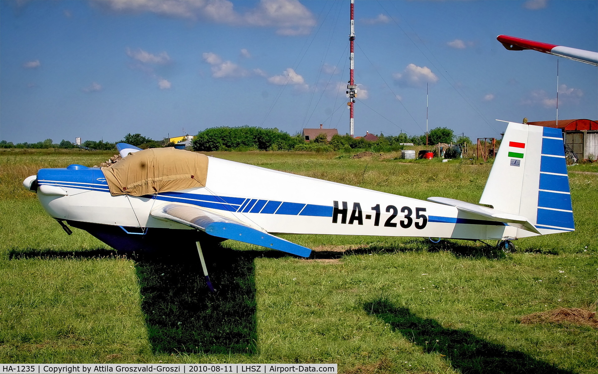 HA-1235, 1971 Scheibe SF-25D Falke C/N 46212D, LHSZ - Szentes Airport, Hungary