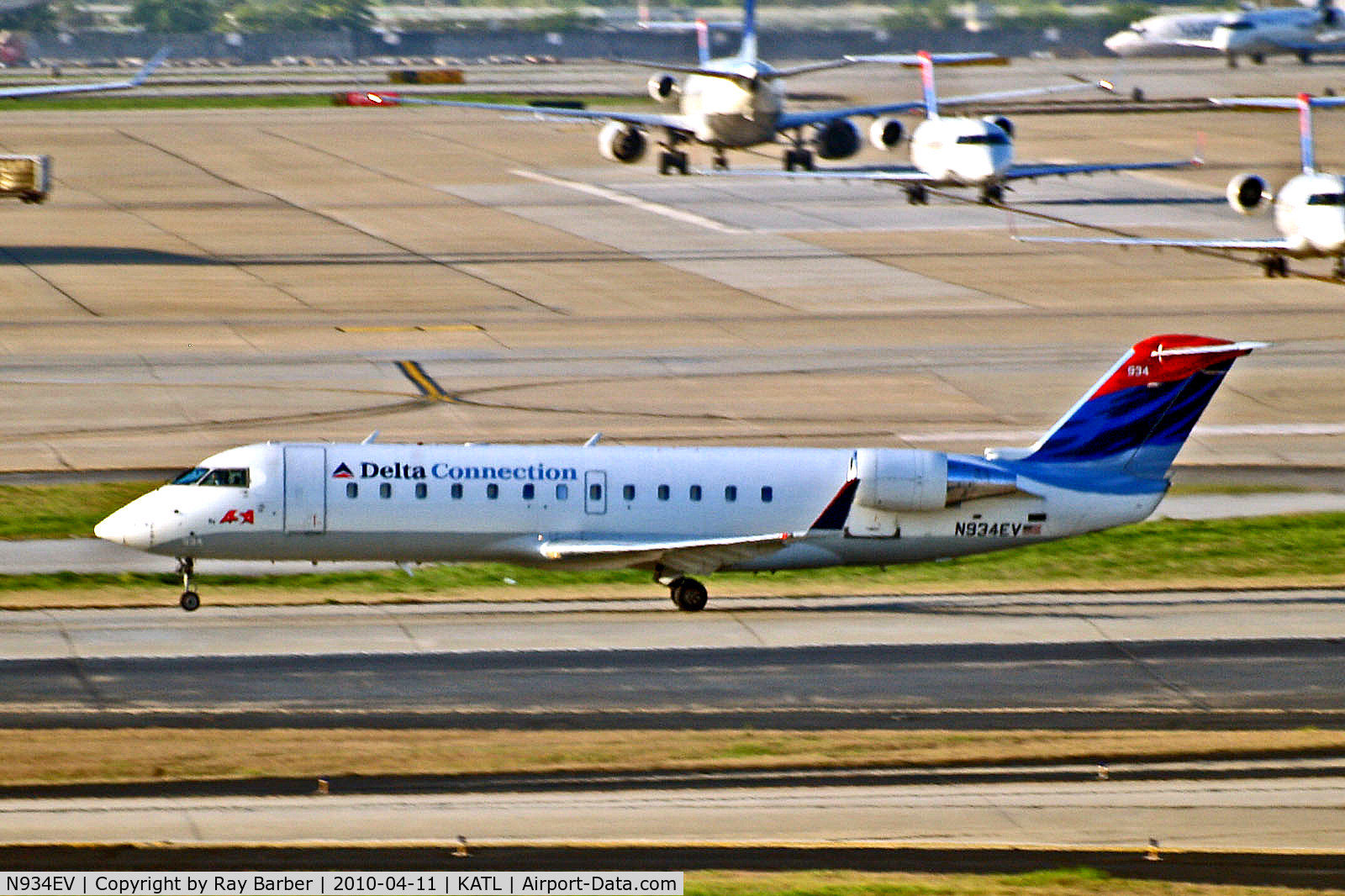 N934EV, 2005 Bombardier CRJ-200 (CL-600-2B19) C/N 8028, N934EV   Canadair CRJ-200ER [8028] (Delta Connection) Atlanta-Hartsfield~N 11/04/2010