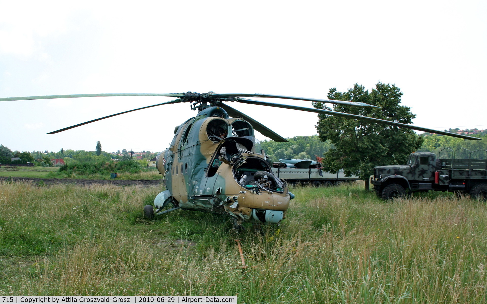 715, Mil Mi-24V Hind E C/N K220715, In Zamárdi, in an exhibition space. Since then, this helicopter has been burned during the filming of Die Hard V.