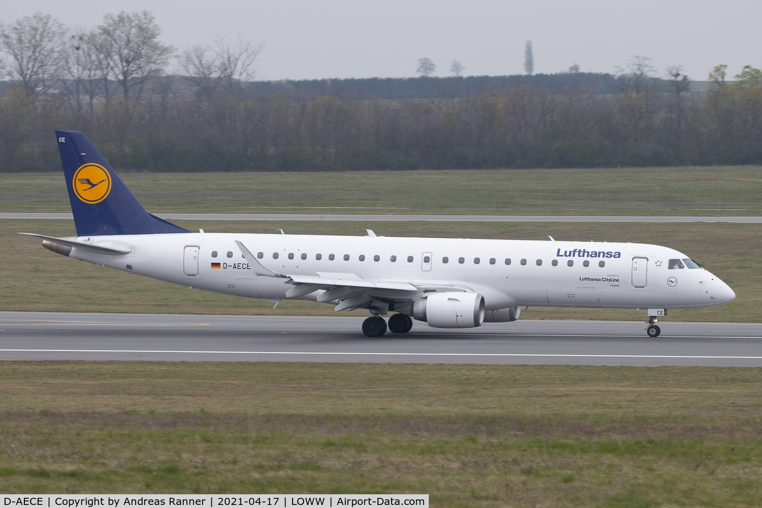 D-AECE, 2010 Embraer 190LR (ERJ-190-100LR) C/N 19000341, Lufthansa CityLine ERJ-190