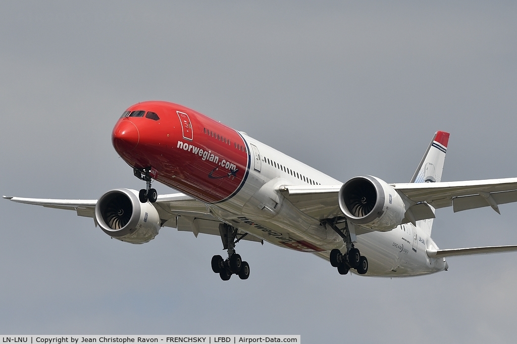 LN-LNU, 2017 Boeing 787-9 Dreamliner C/N 63313, Norwegian (Babe Ruth Livery) Copenhagen (CPH)	Bordeaux (BOD) flight NAX9TY