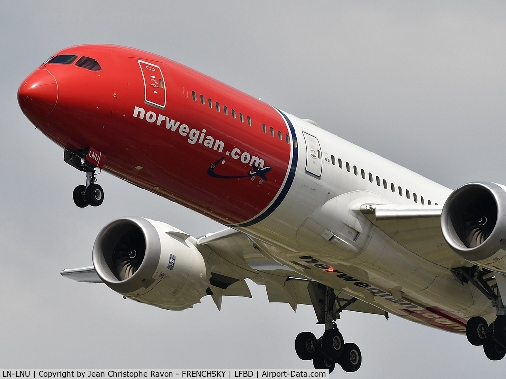 LN-LNU, 2017 Boeing 787-9 Dreamliner C/N 63313, Norwegian (Babe Ruth Livery) Copenhagen (CPH)	Bordeaux (BOD) flight NAX9TY