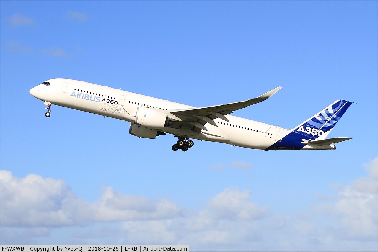 F-WXWB, 2013 Airbus A350-941 C/N 001, Airbus A350-941, Take off rwy 25L for crosswind tests, Brest-Bretagne airport (LFRB-BES)