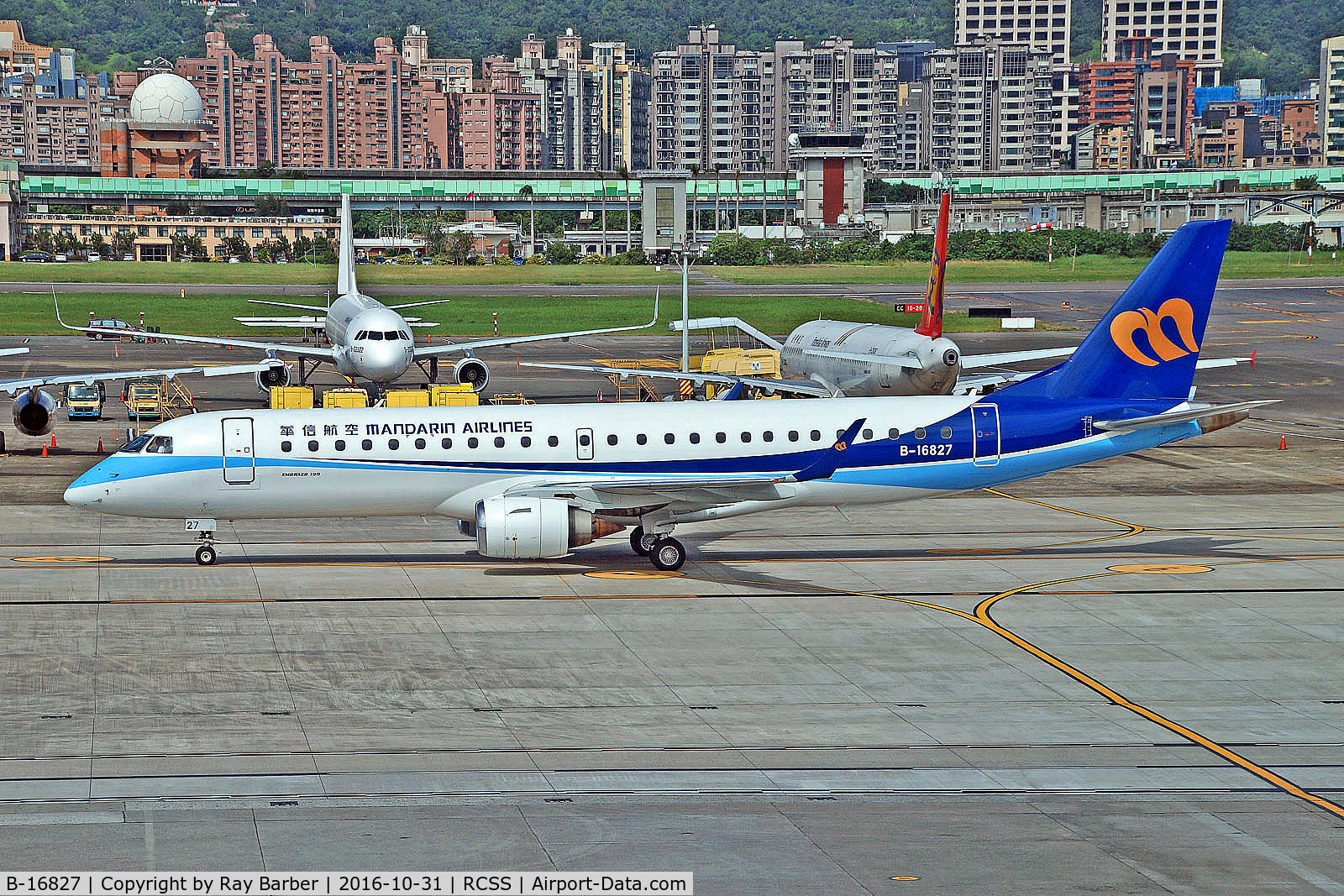 B-16827, 2008 Embraer 190AR (ERJ-190-100IGW) C/N 19000182, B-16827   Embraer ERJ-190-100AR [19000182] (Mandarin Airlines) Taipei-Songshan~B-T 31/10/2016