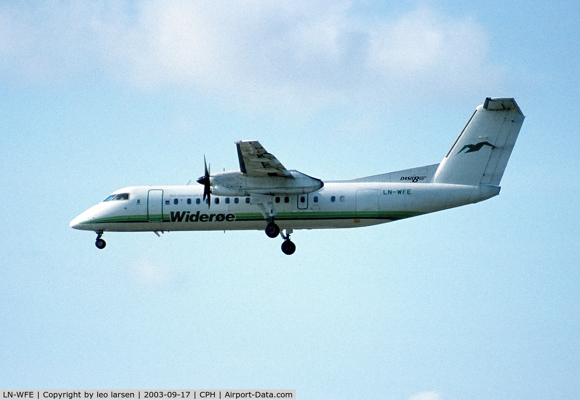 LN-WFE, De Havilland Canada DHC-8-311Q Dash 8 C/N 491, Copenhagen 17.9.2003