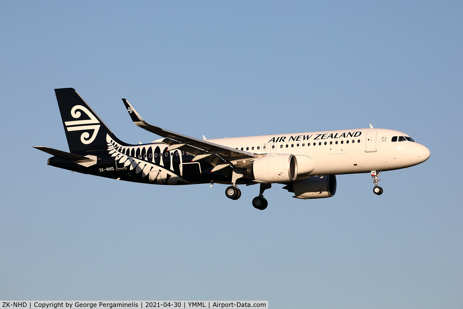 ZK-NHD, 2019 Airbus A320-271N C/N 9207, Short final for runway 34.