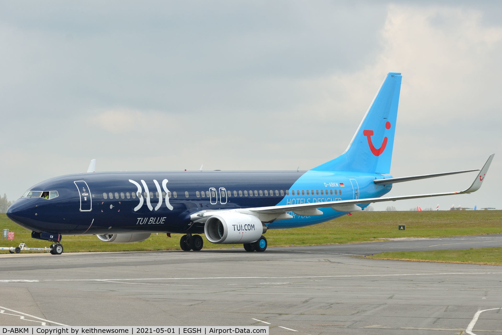 D-ABKM, 2010 Boeing 737-86J C/N 37755, Removed from spray shop.