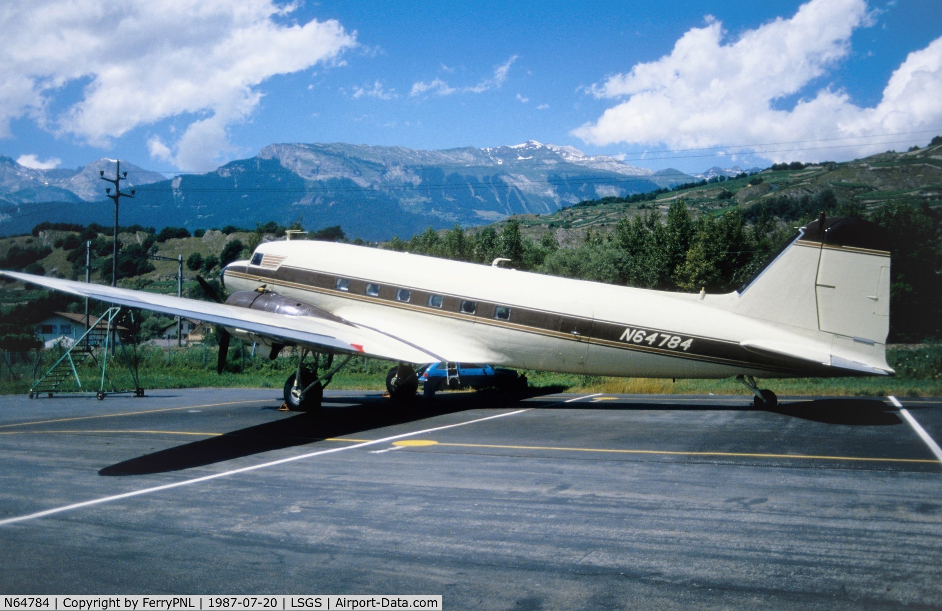 N64784, 1944 Douglas DC3C-S1C3G (C-47A) C/N 14037, Dream Air Inc DC3 in the Swiss mountains