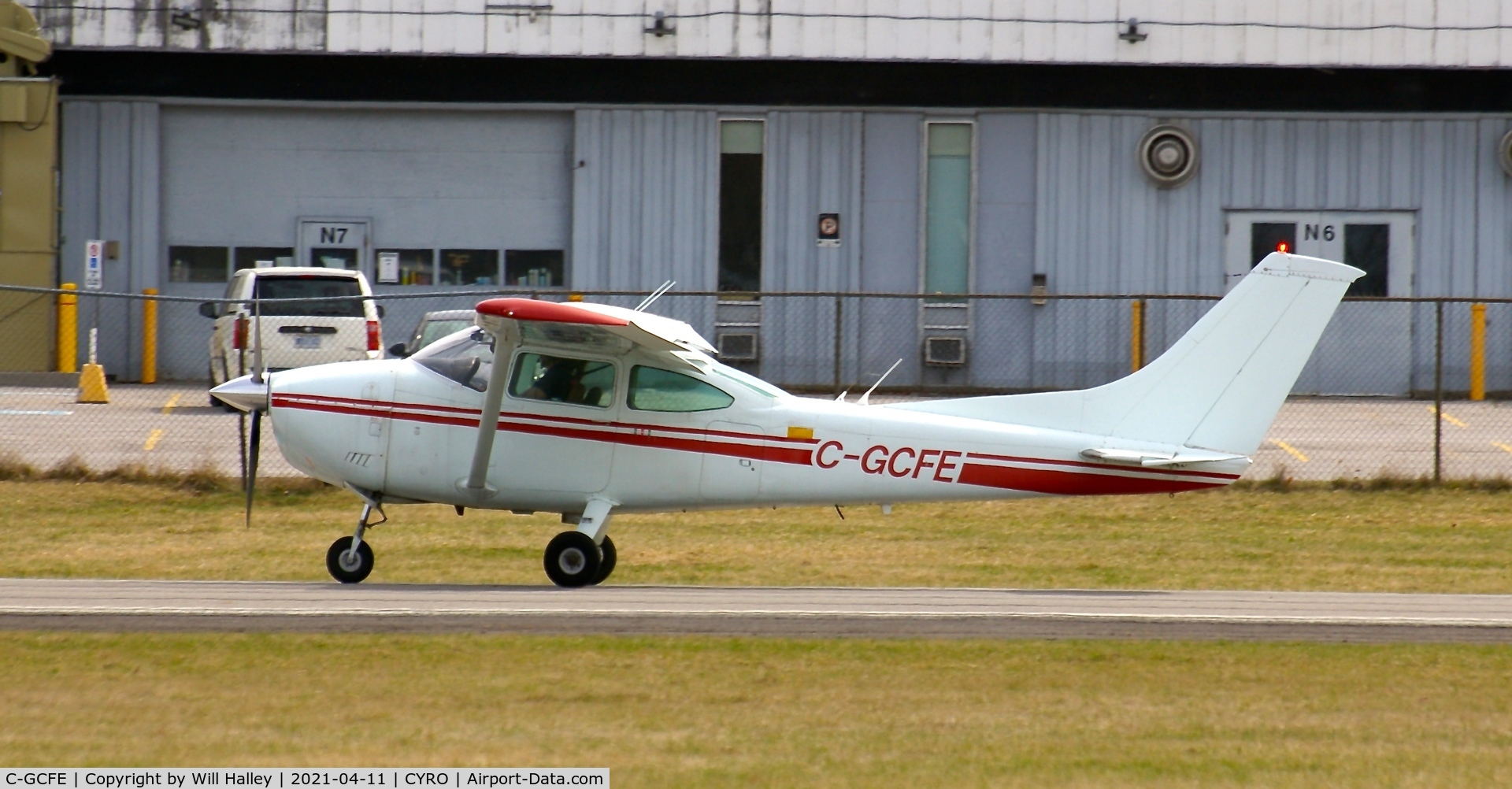 C-GCFE, 1978 Cessna 182Q Skylane Skylane C/N 18266328, Cessna 182 from the Rockcliffe flying club at Rockcliffe