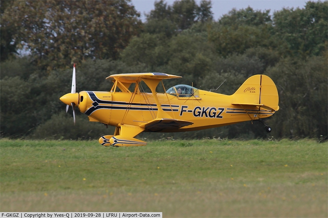 F-GKGZ, 1977 Pitts S-2A Special C/N 2149, Pitts S-2A Special, Take off rwy 22, Morlaix-Ploujean airport (LFRU-MXN) air show 2019