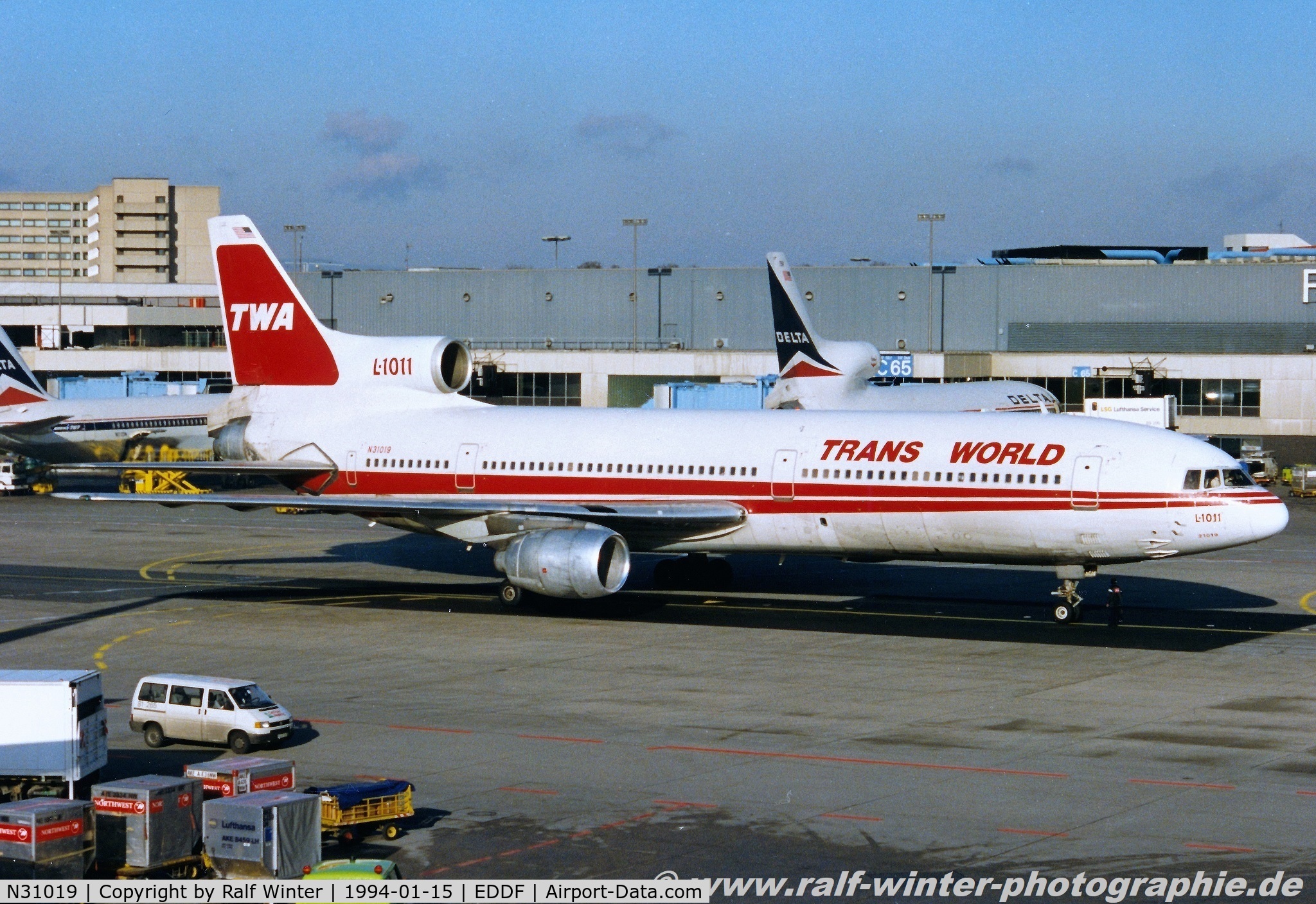 N31019, 1973 Lockheed L-1011-385-1 TriStar 50 C/N 193B-1066, Lockheed L-1011-50 - TW TWA Trans World Airlines - 193B-1066 - N31019 - 01.1994 - FRA