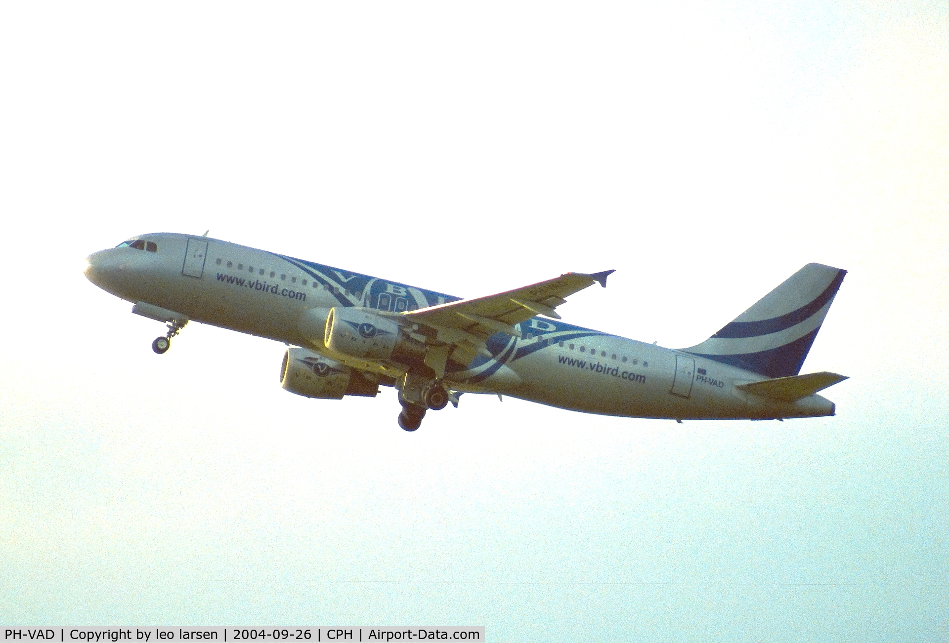 PH-VAD, 1995 Airbus A320-211 C/N 525, Copenhagen 26.9.2004