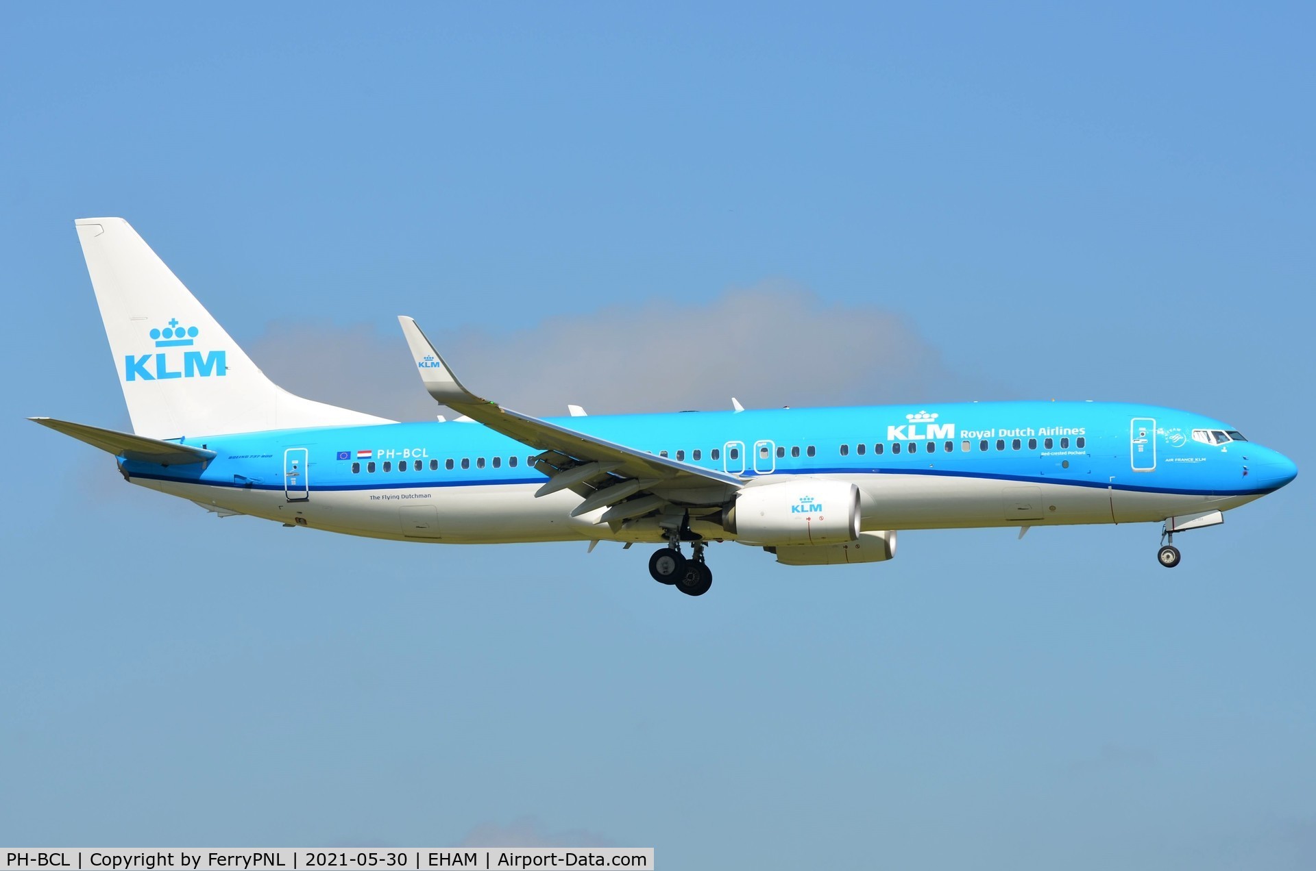PH-BCL, 2019 Boeing 737-800 C/N 63624, KLM B738 landing at its base