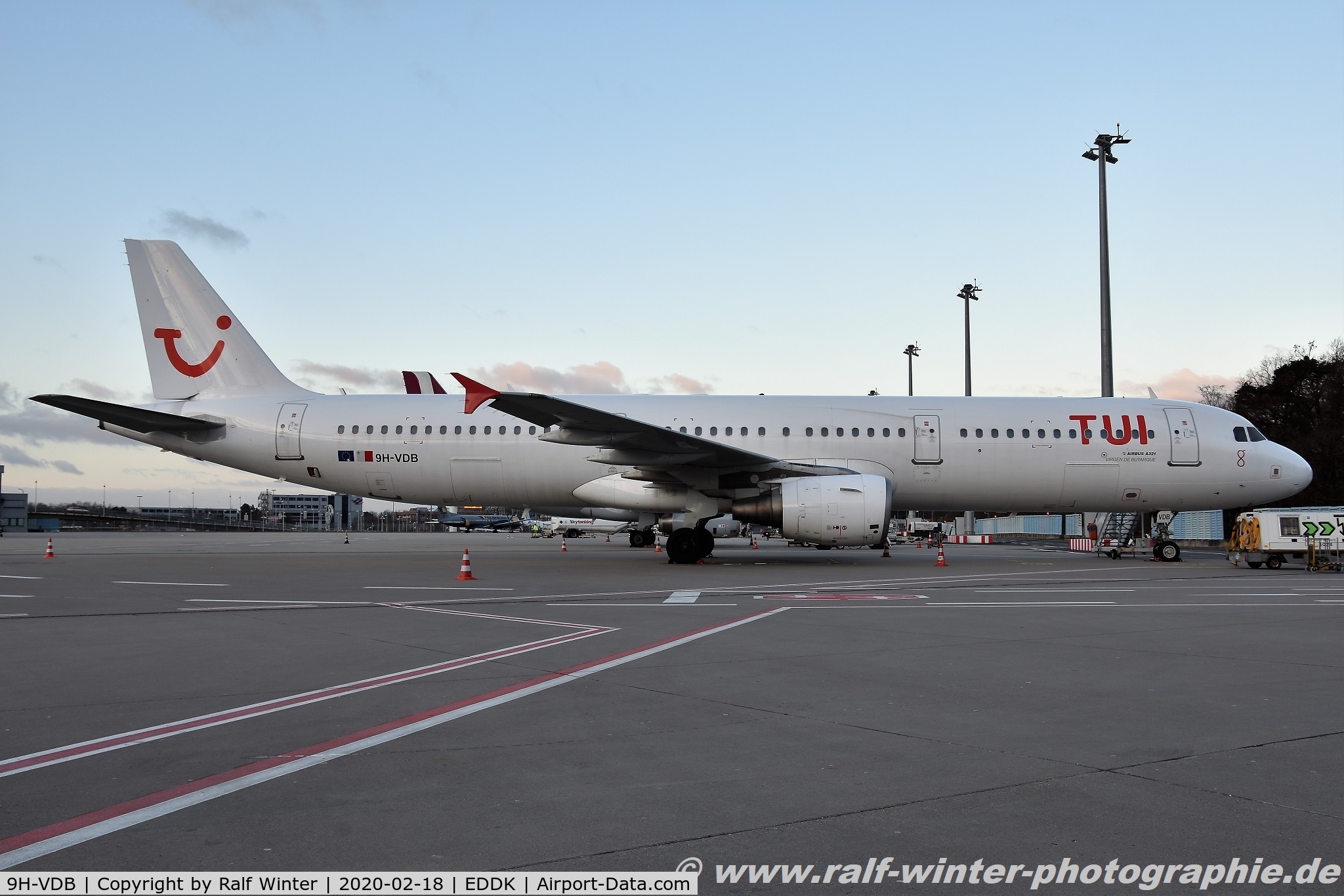 9H-VDB, 2001 Airbus A321-211 C/N 1607, Airbus A321-211 - X3 TUI TUIfly leased from Galistair Malta - 1607 - 9H-VDB - 18.02.2020 - CGN