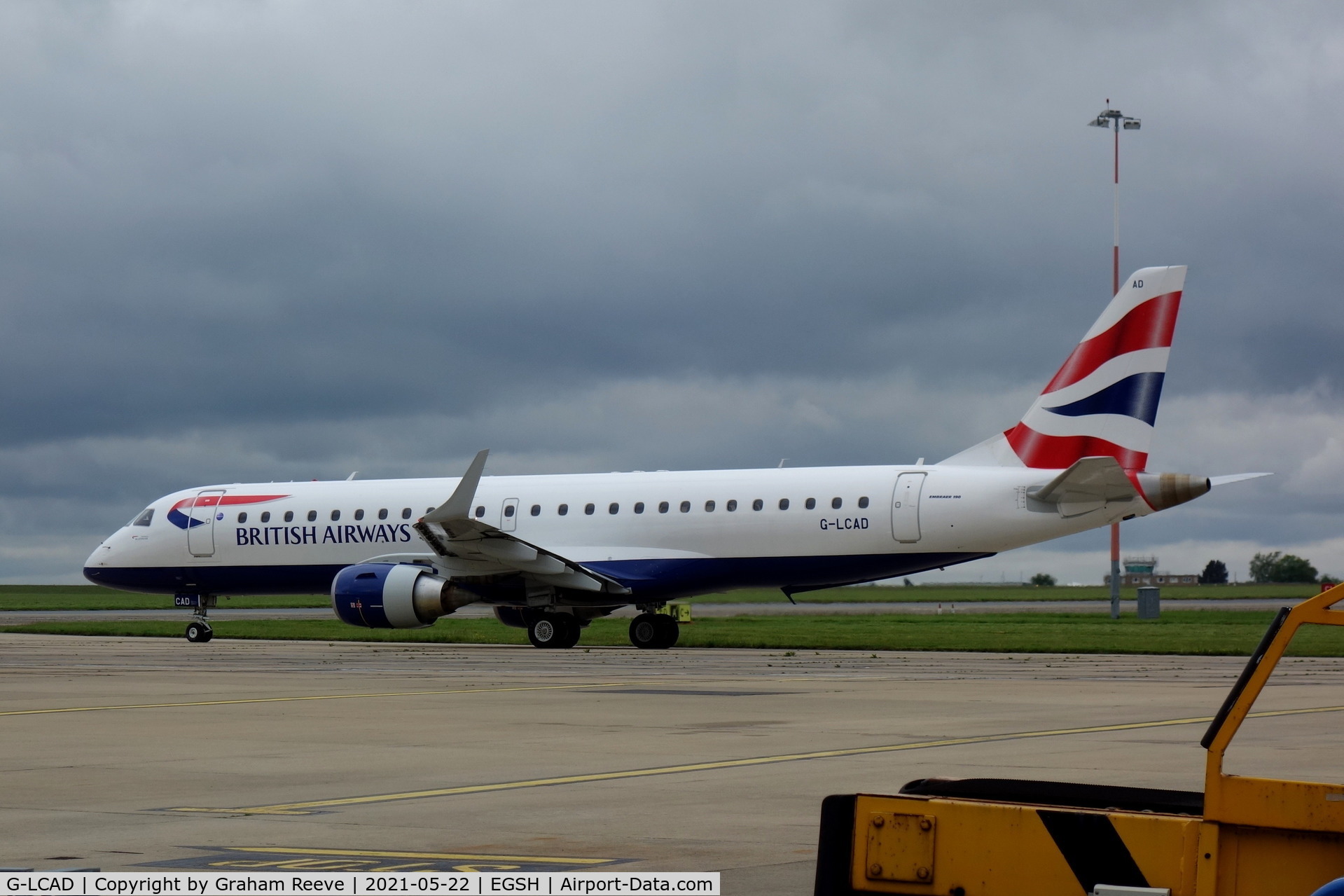 G-LCAD, 2012 Embraer ERJ 190-100LR C/N 19000535, Departing from Norwich.