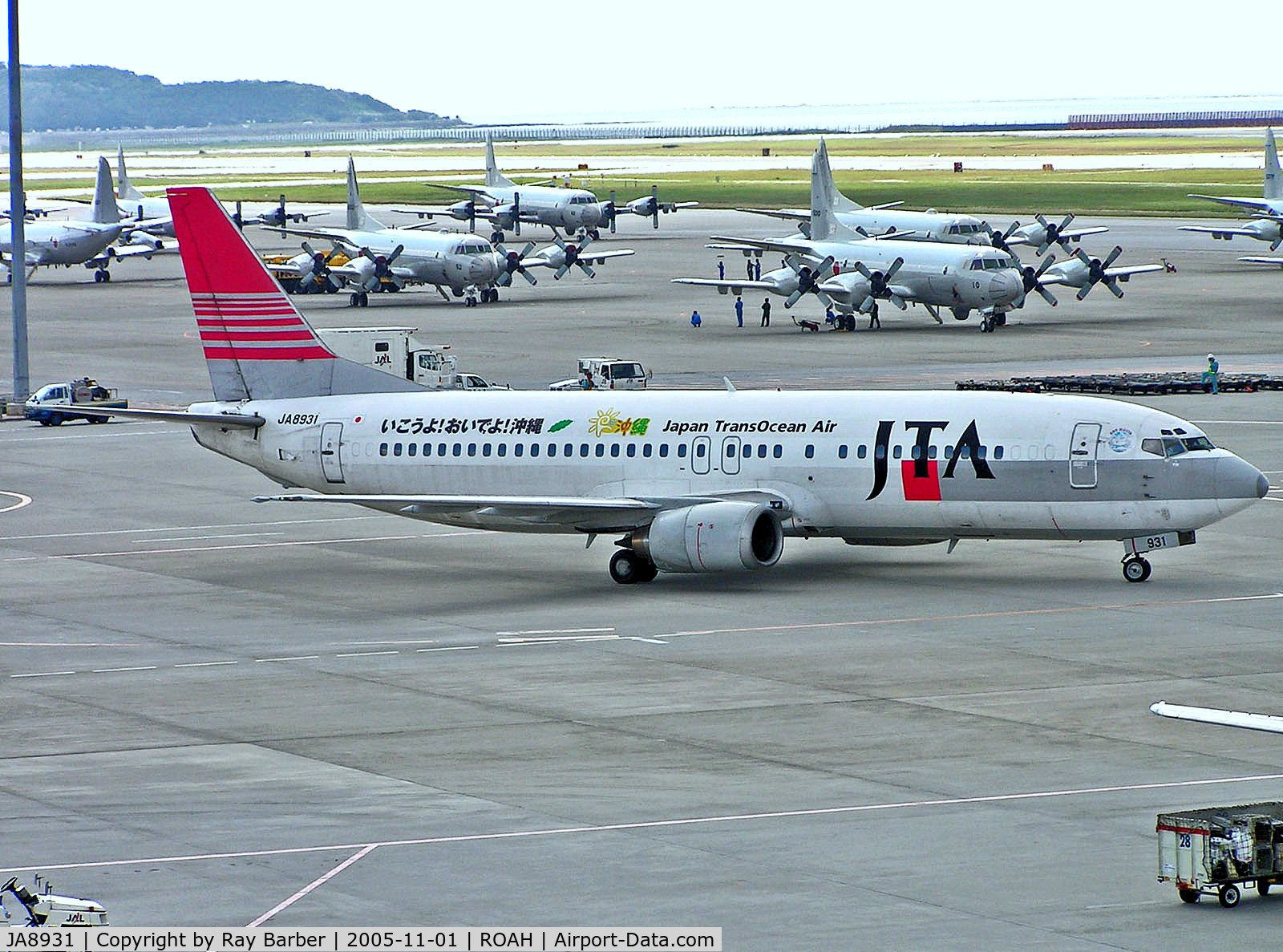 JA8931, 1991 Boeing 737-429 C/N 25247, JA8931   Boeing 737-429 [25247] (Japan TransOcean Air) Okinawa-Naha~JA 01/11/2005