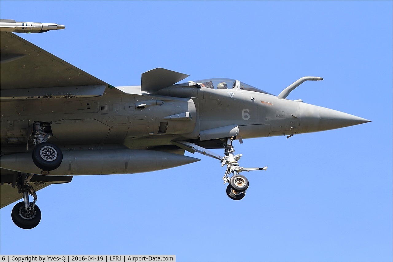 6, Dassault Rafale M C/N 6, Dassault Rafale M, On final rwy 08, Landivisiau Naval Air Base (LFRJ)