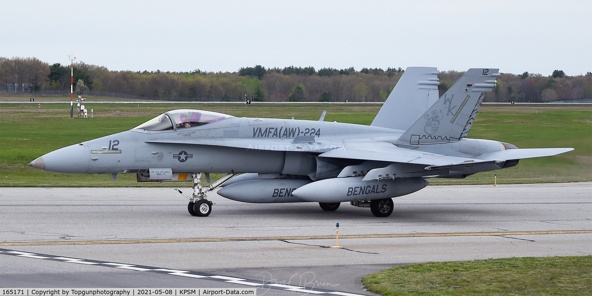 165171, McDonnell Douglas F/A-18C Hornet C/N 1287/C396, MAZDA95 taxing up to RW34 hammerhead