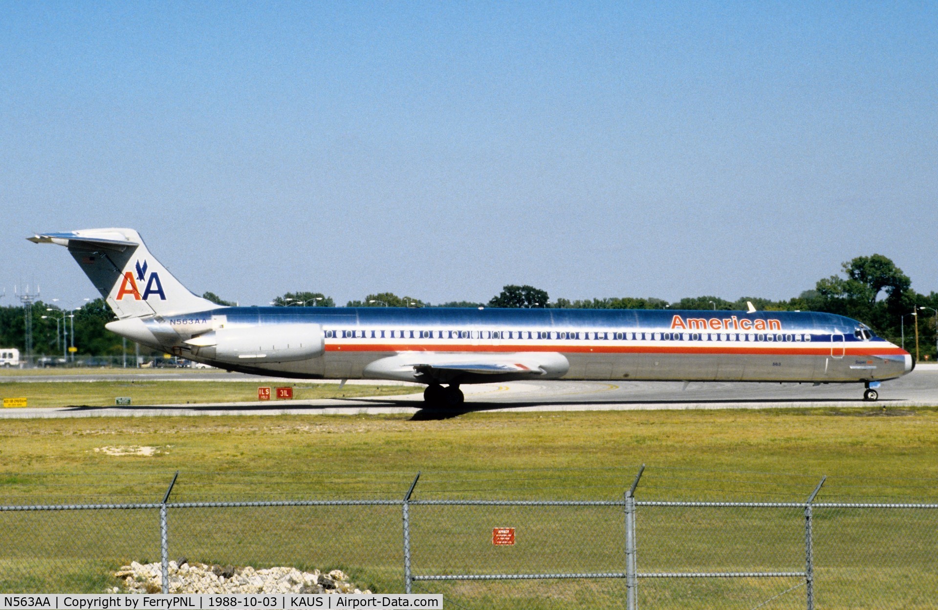 N563AA, 1987 McDonnell Douglas MD-83 (DC-9-83) C/N 49345, American MD83