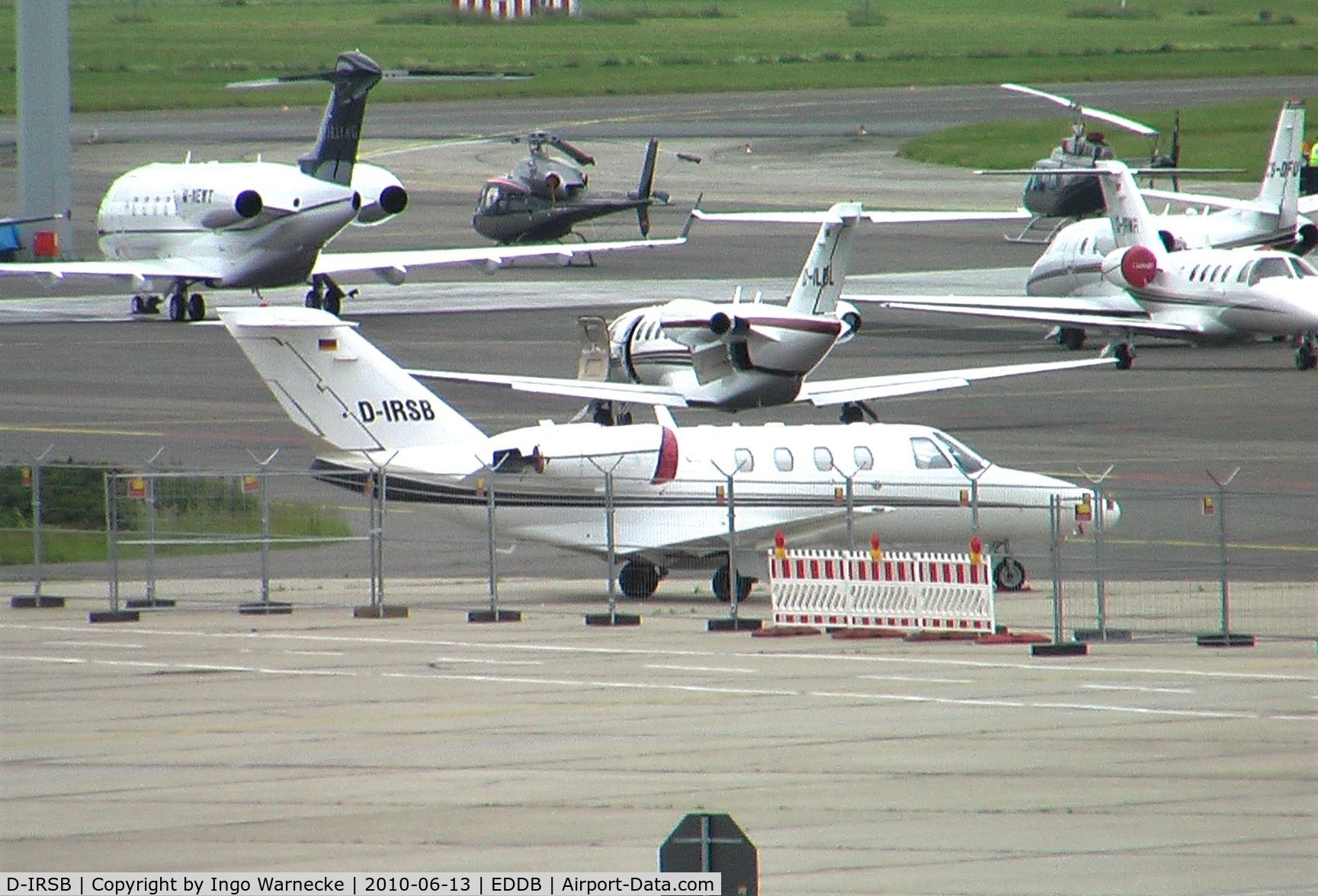 D-IRSB, 2001 Cessna 525 CitationJet CJ1 C/N 525-0476, Cessna 525 CitationJet CJ1 at Schönefeld airport