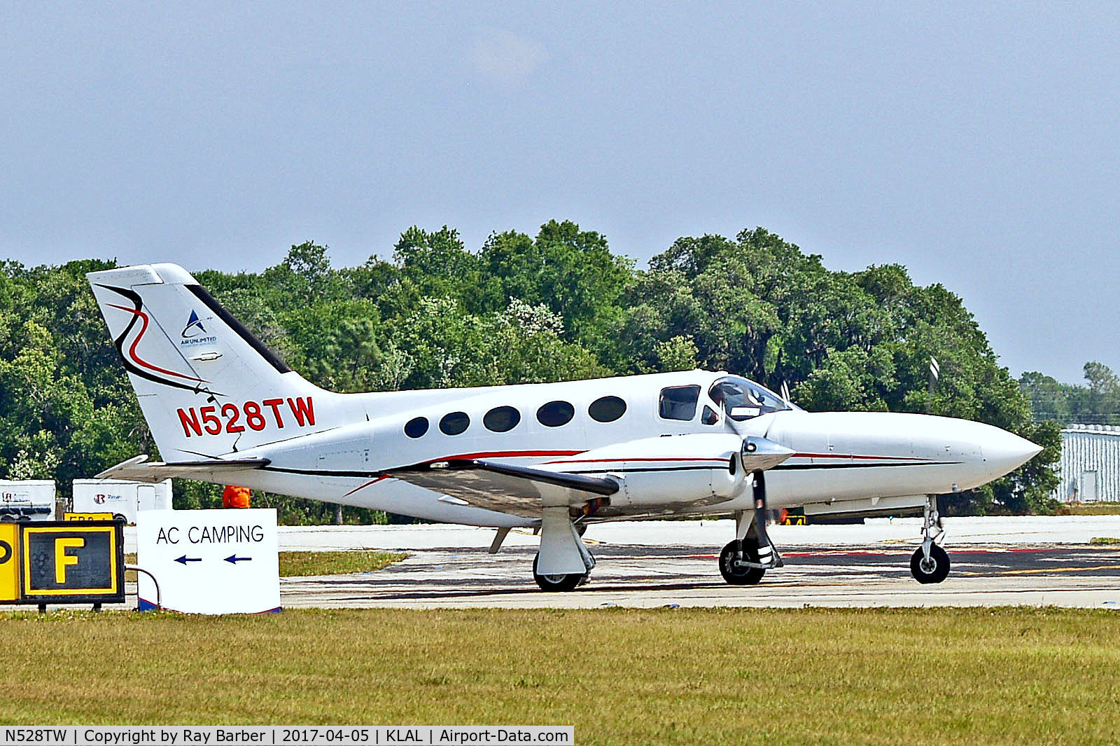 N528TW, 1980 Cessna 421C Golden Eagle C/N 421C1032, N528TW   Cessna 421C Golden Eagle [421C-1032] Lakeland-Linder~N 05/04/2017