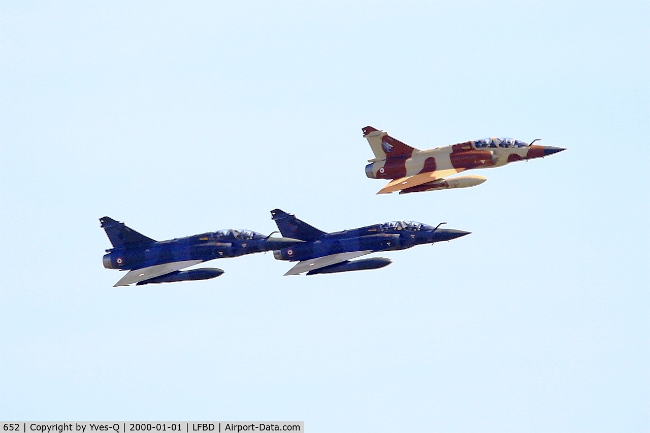 652, Dassault Mirage 2000D C/N 507, Dassault Mirage 2000B, Bordeaux Mérignac airport (LFBD-BOD)