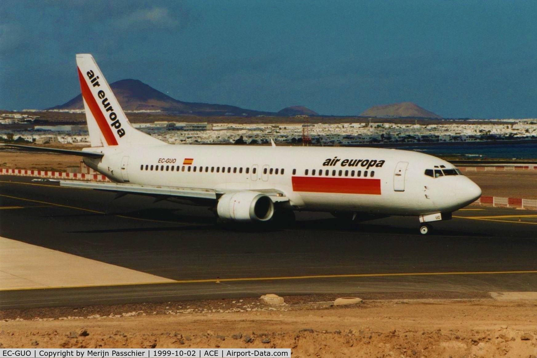 EC-GUO, 1993 Boeing 737-4Q8 C/N 26285, Bought Photo