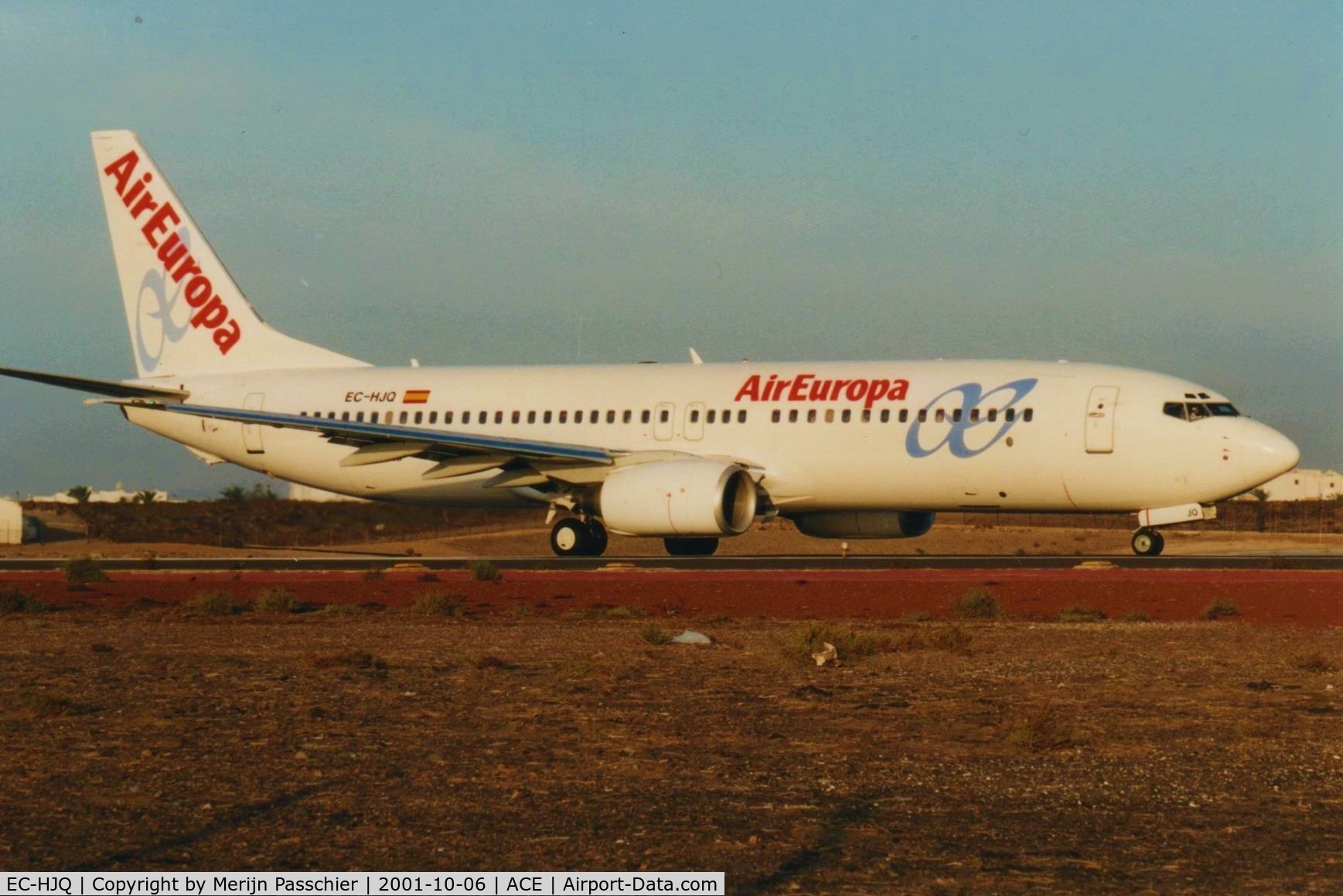 EC-HJQ, 2000 Boeing 737-85P C/N 28387, bought slide