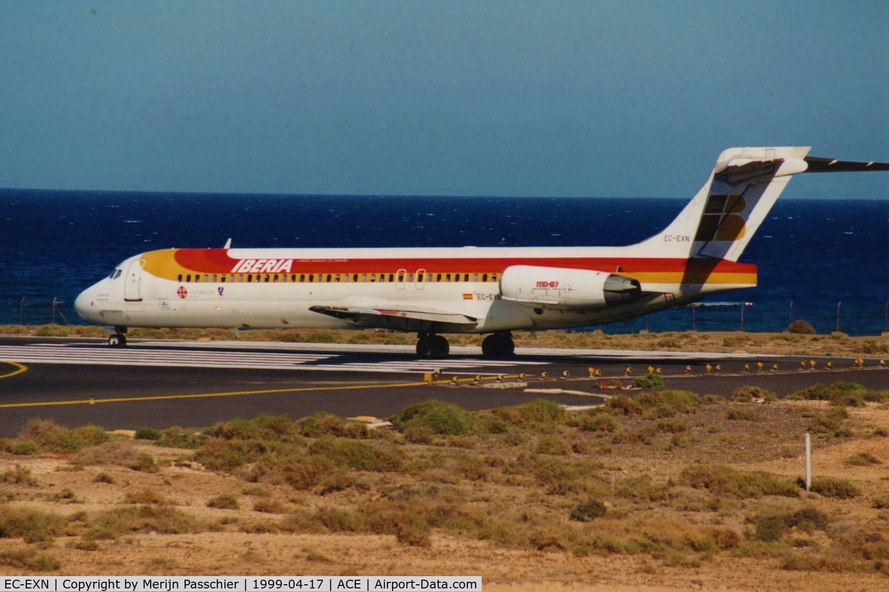 EC-EXN, 1990 McDonnell Douglas MD-87 (DC-9-87) C/N 49836, Bought Photo