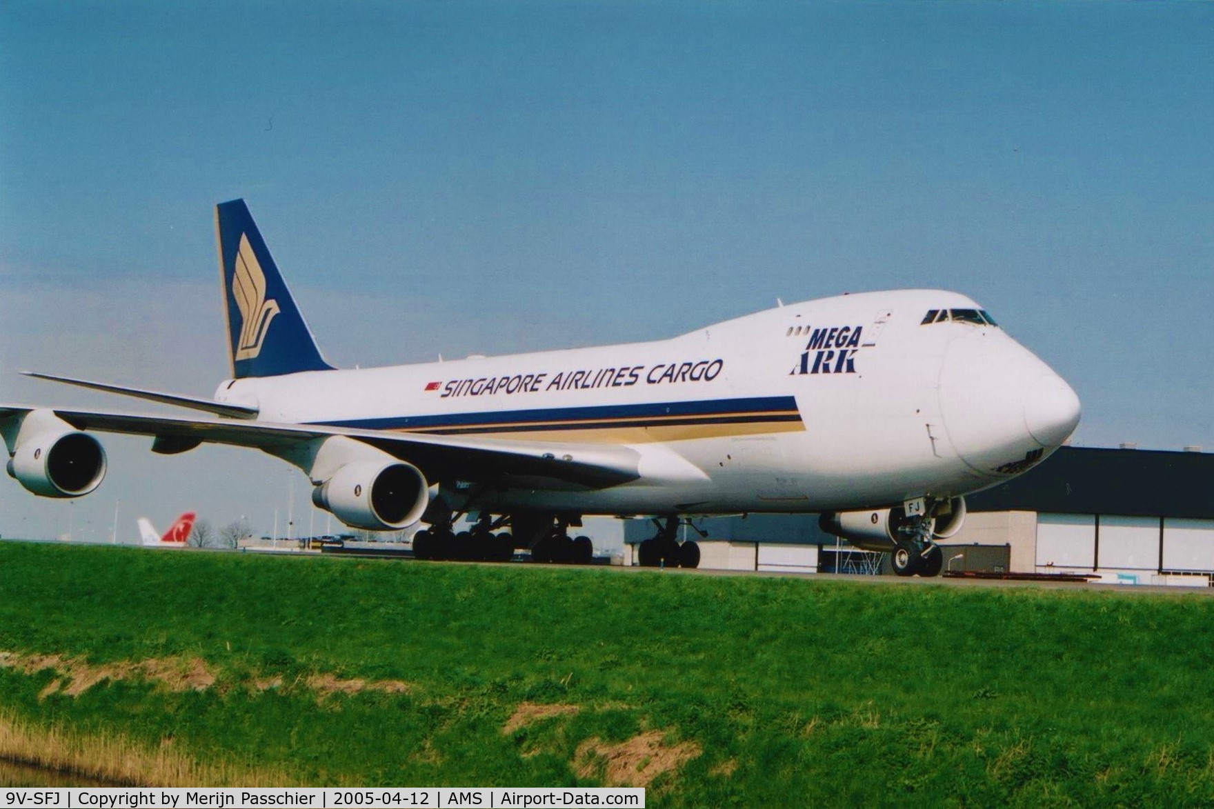 9V-SFJ, 2001 Boeing 747-412F/SCD C/N 26559, bought photo